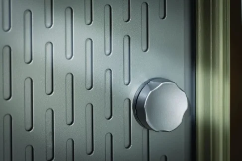 Array_CloseUp_Closed_sm_result.jpg