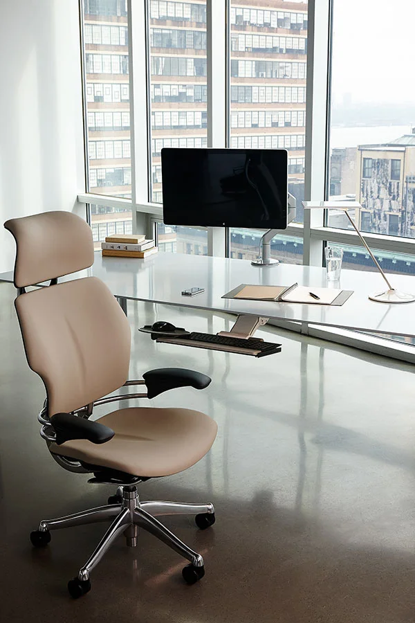 Freedom Headrest Workstation
