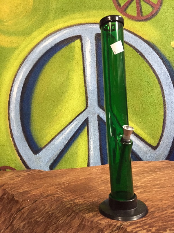 green acrylic water pipe