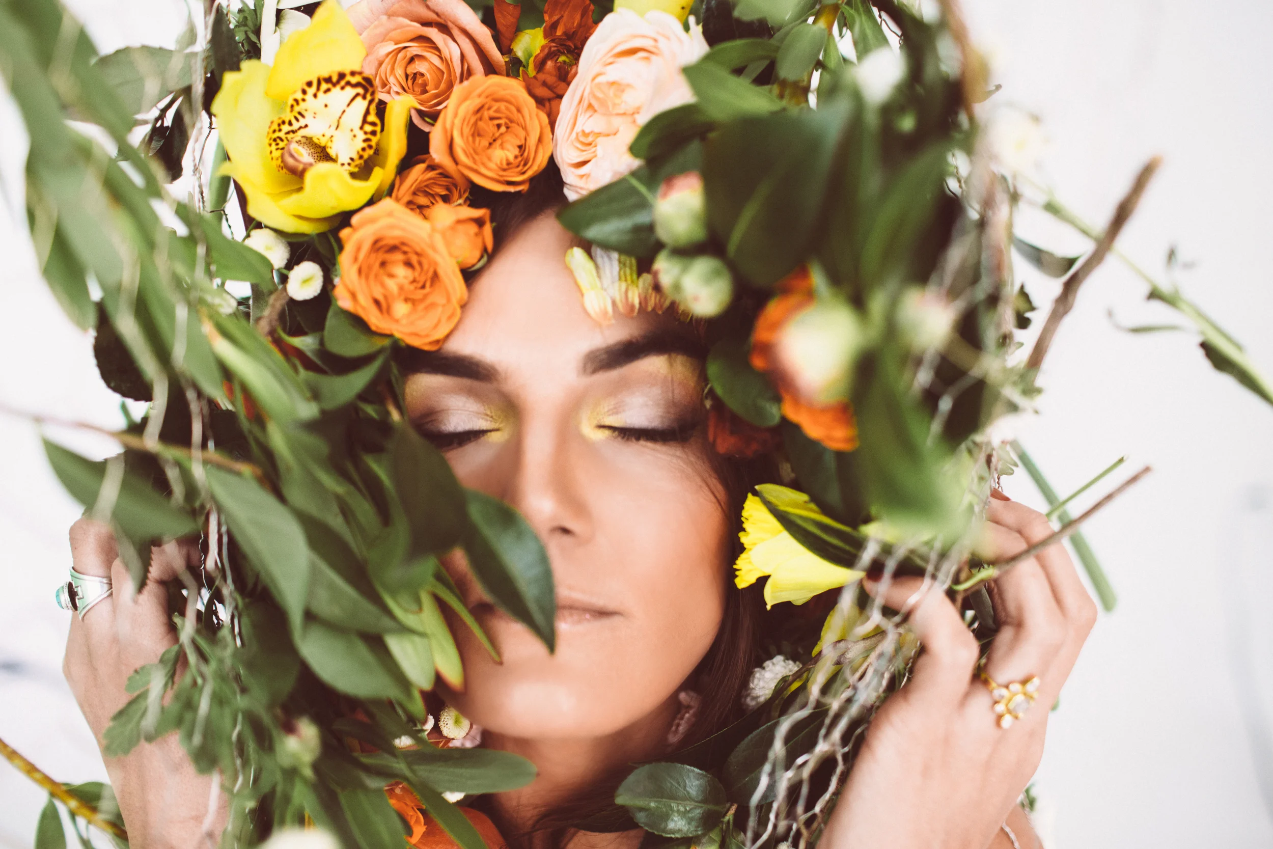 EmmyLowePhotoTessaBartonFloral-66.jpg