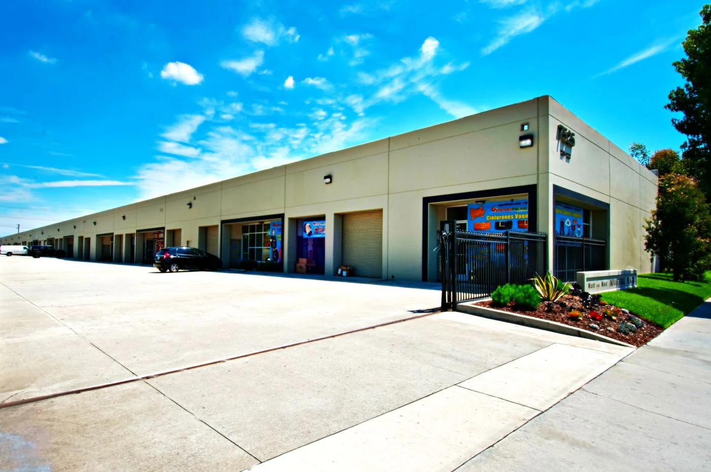  Industrial Plaza .: