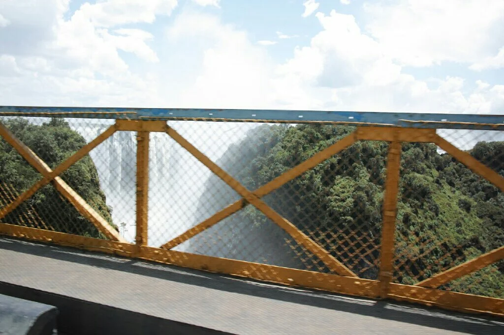 Crossing back into Zambia over the gorge. Photo: K. Fleurial
