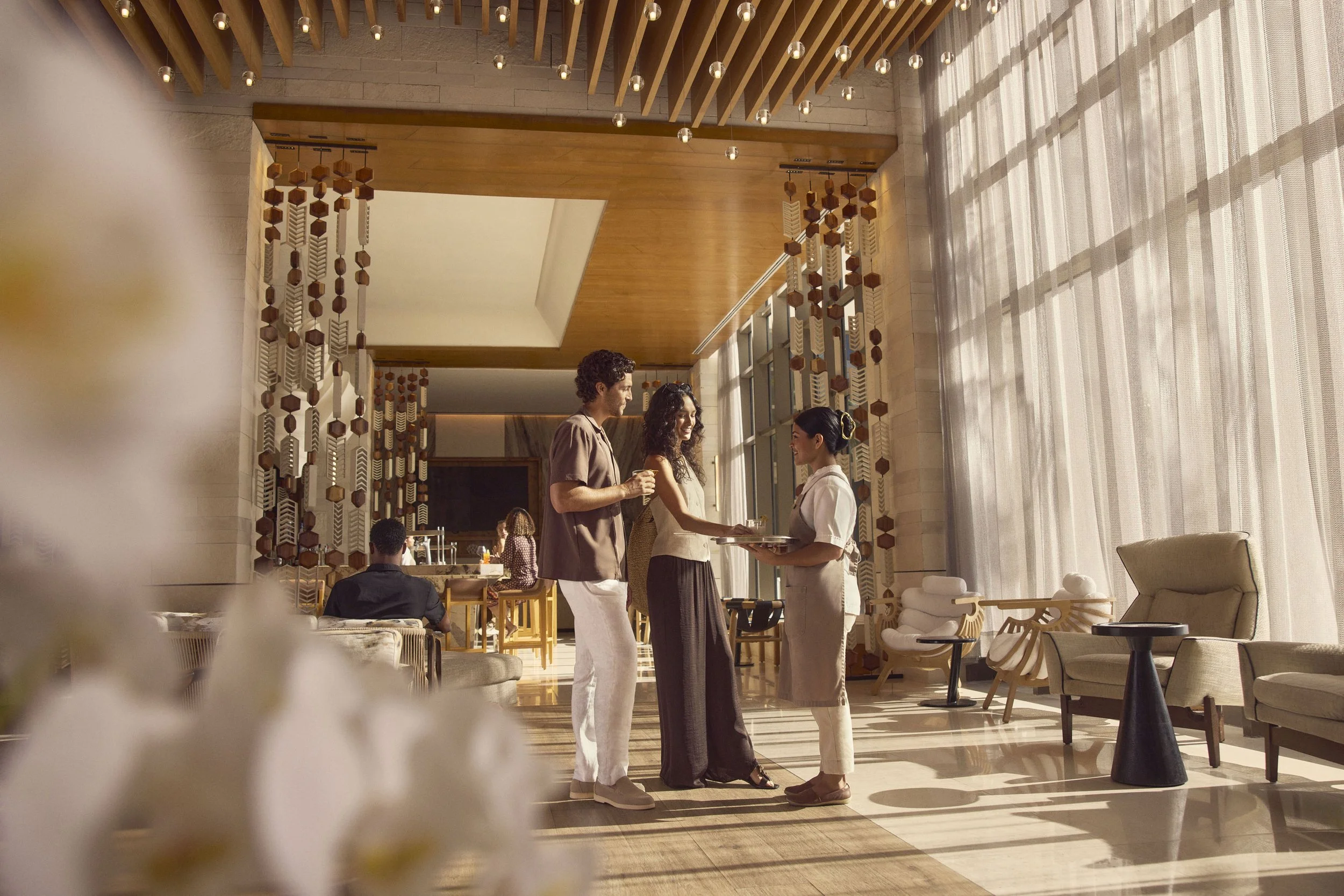 HHR_CANCUN_LOBBY_SH0959_B.jpg