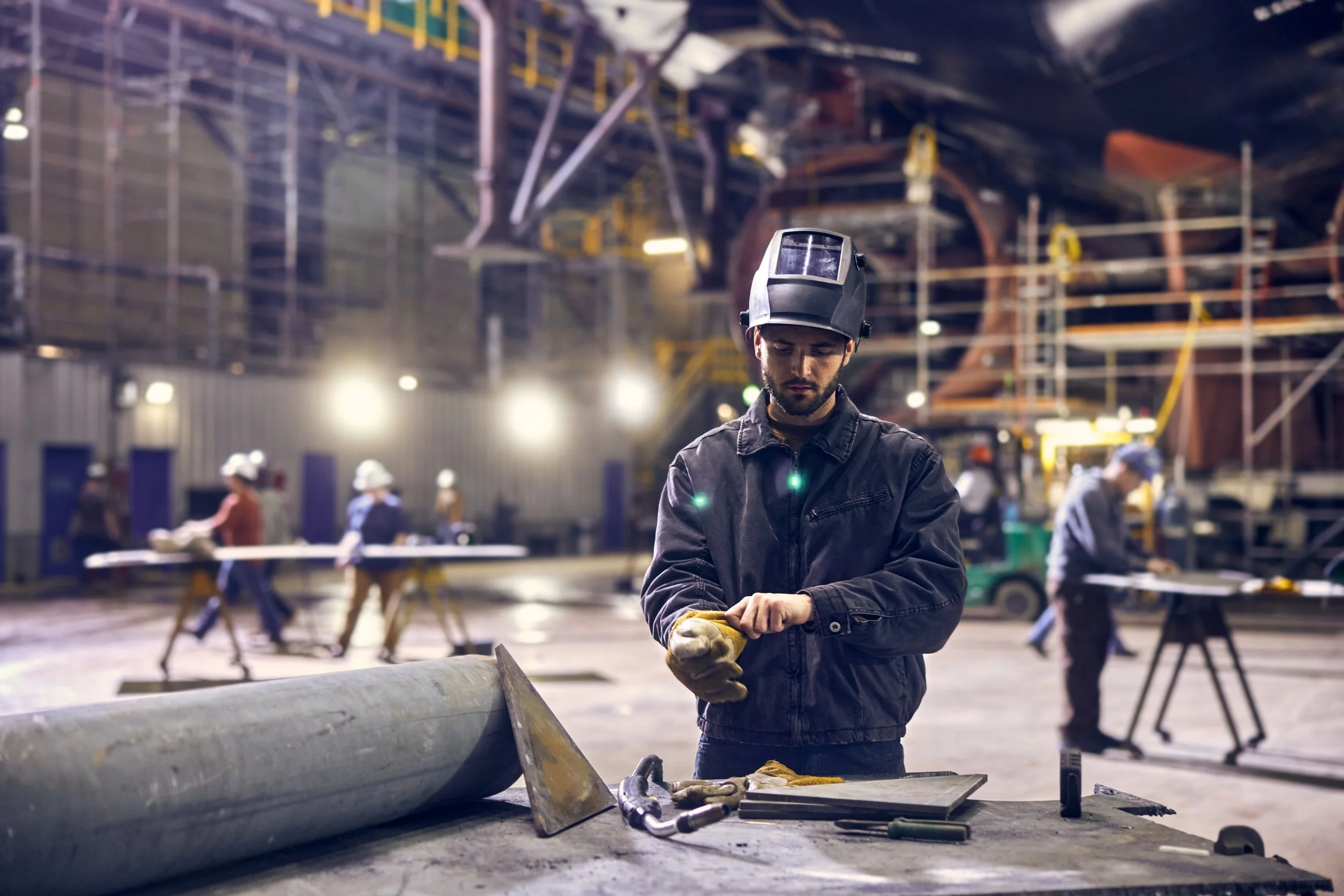 251113_BF_BUILD_GIANTS_11_WELDING_14302 1.jpg