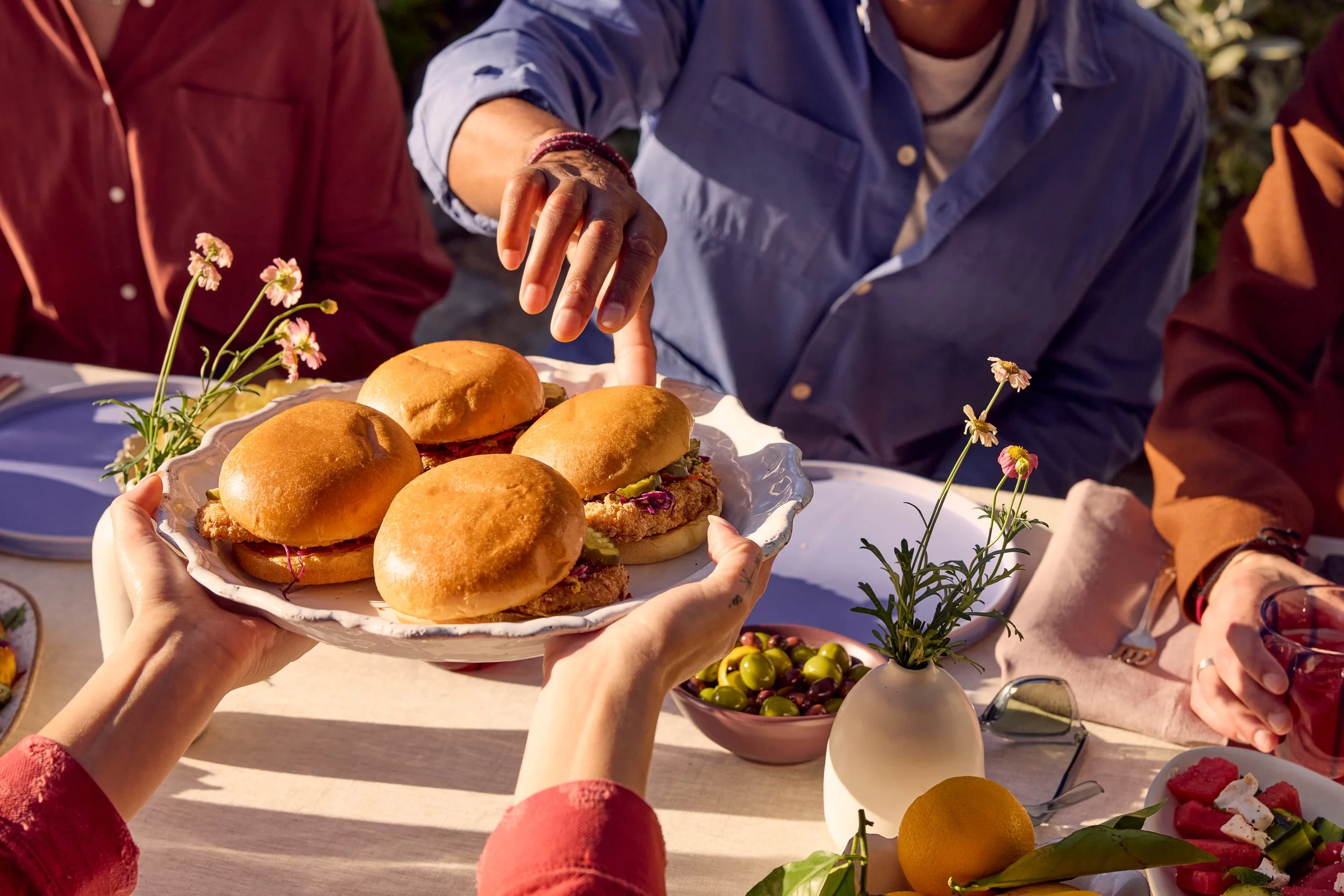 18_OUTSIDE_Dinner_006.jpg