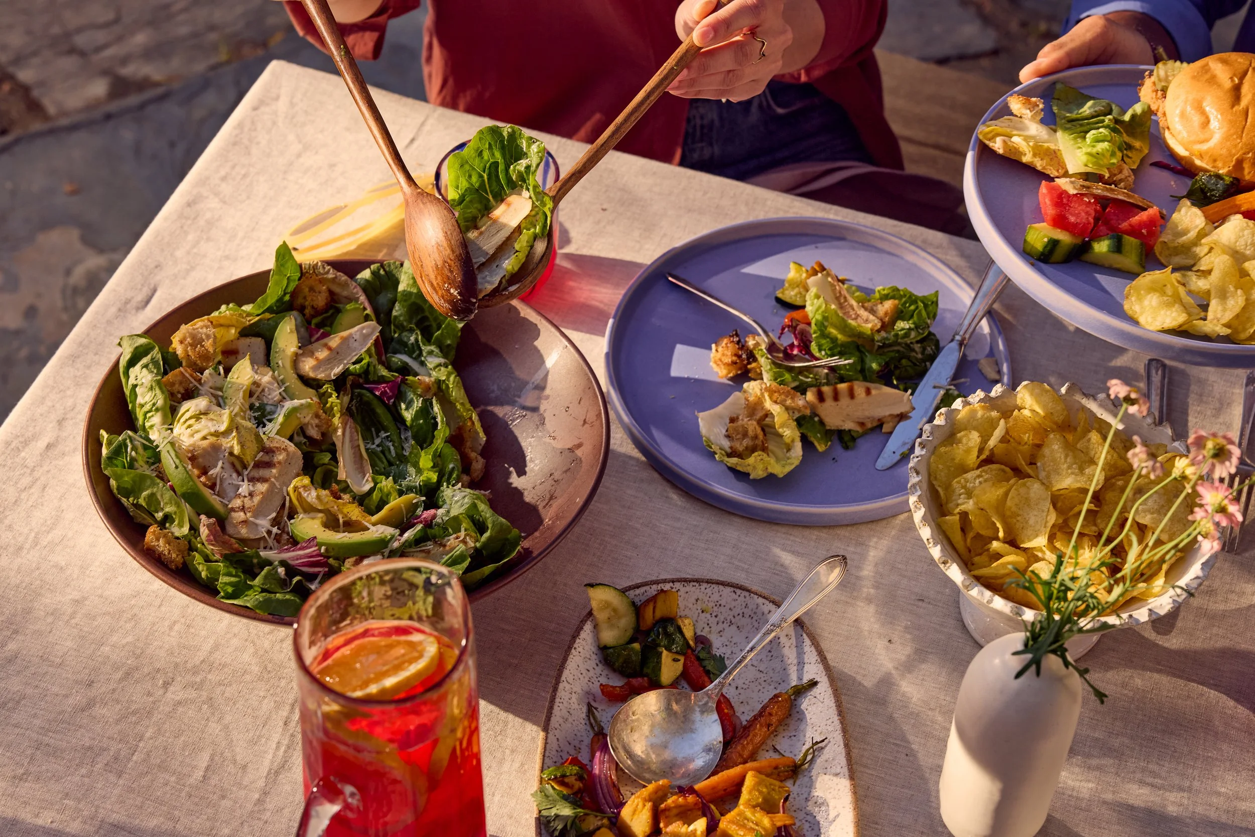 18_OUTSIDE_Dinner_137.jpg