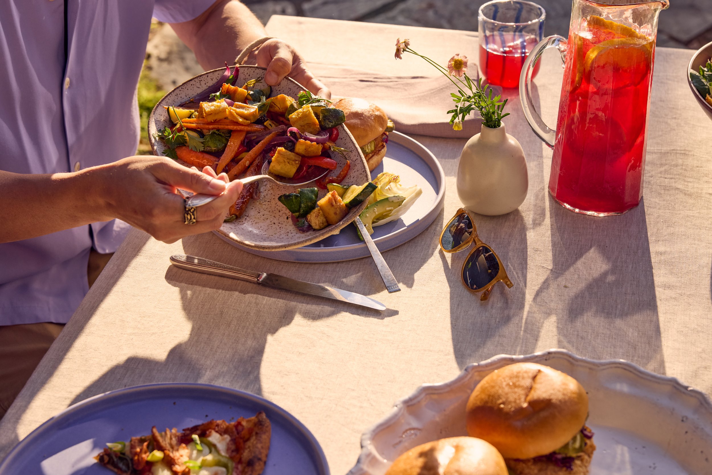 18_OUTSIDE_Dinner_205.jpg