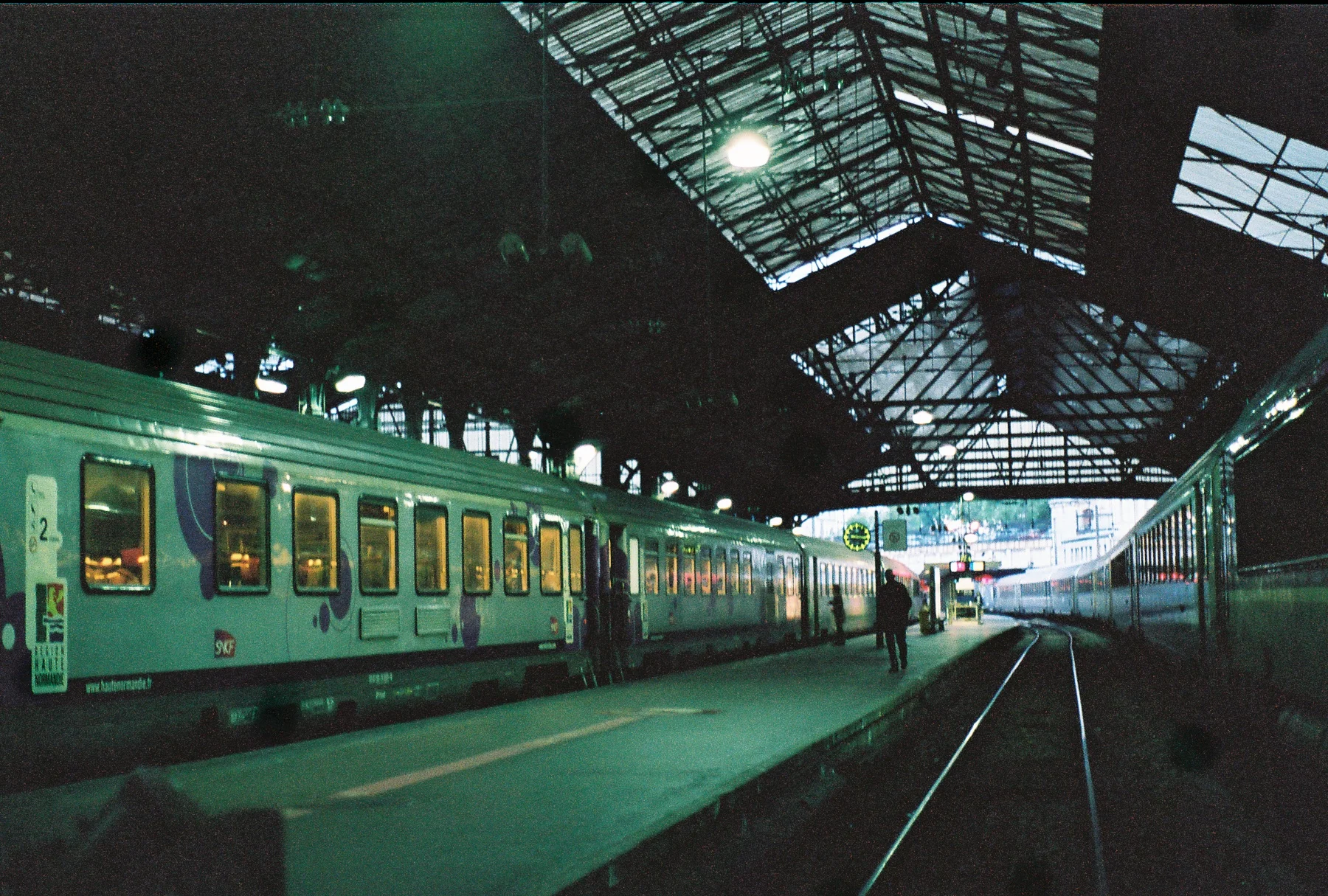 R1-07907-0036.jpg
