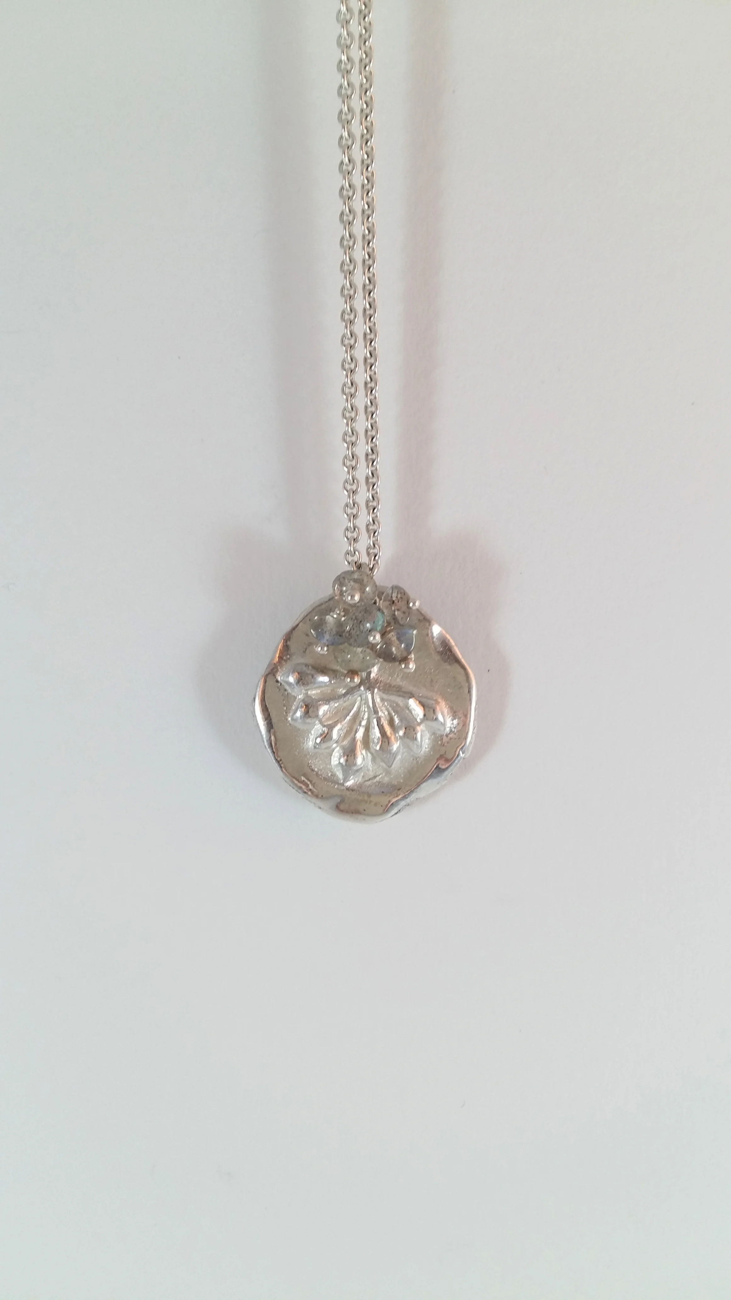 Bracelet Lérins en Argent et pampilles de Labradorites sur chaîne forçat