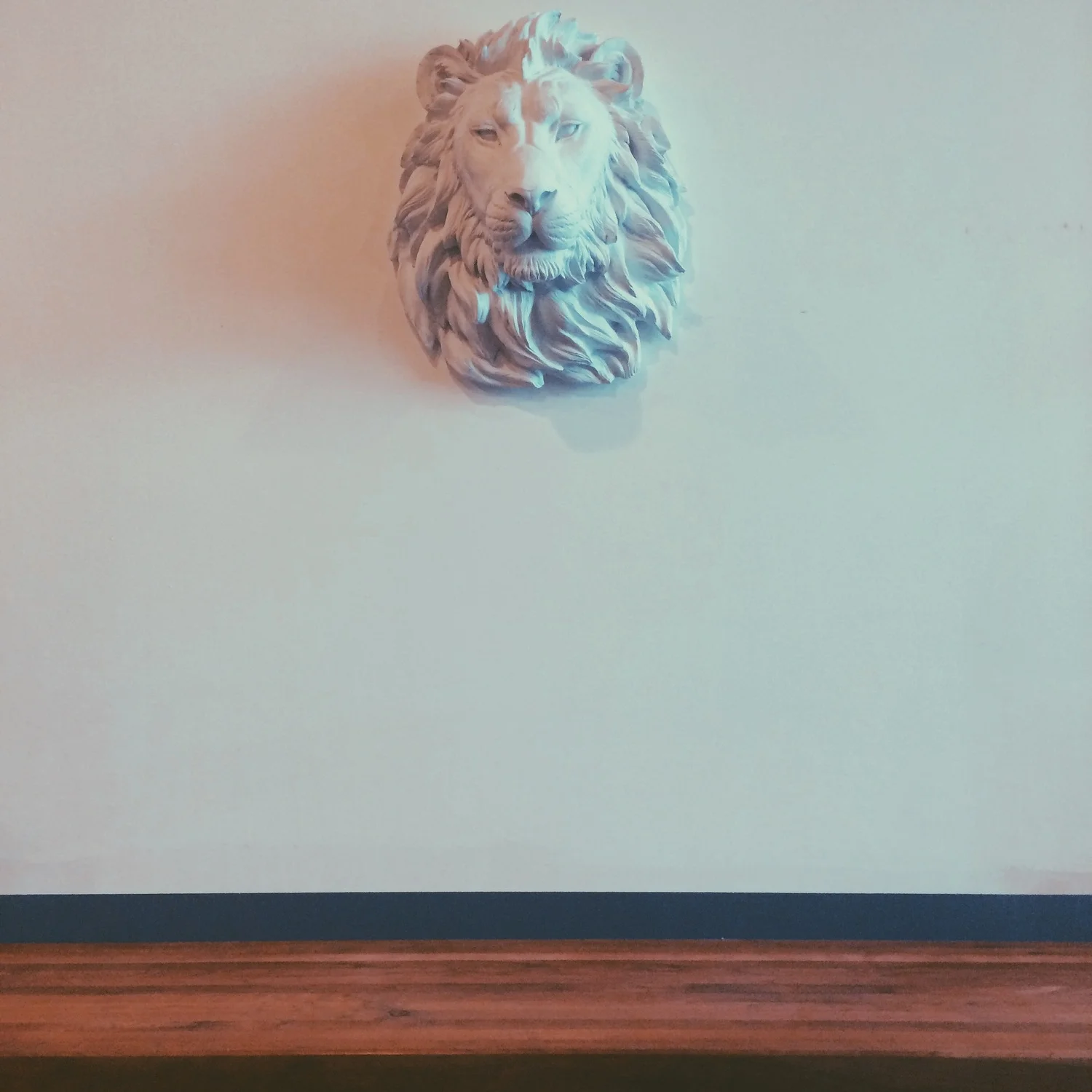 allseeinghumblelion.jpg