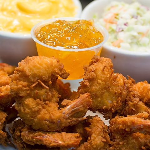 IT'S MONDAY!!!! Come get your fix of $9.95 12 count Fried Shrimp served with your choice of 2 sides. #everyonelovesshrimp #shrimpfordays