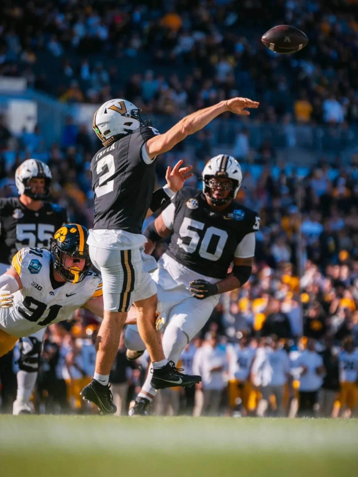In honor of the college football season ending last night, here are some unseen photos from our last bowl game and the parade in Ybor.