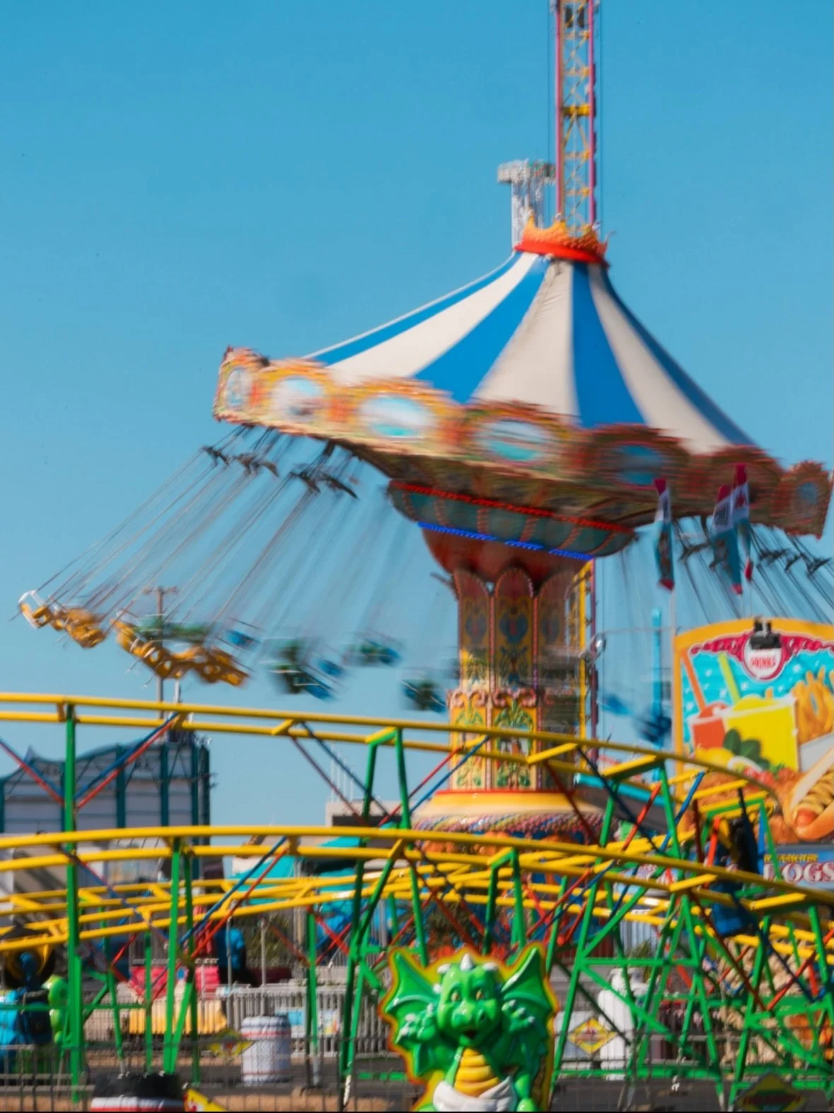 Live your dreams at the fair. Donut burgers, seal shows, daring feats, and even more sugar. You could even FaceTime with a goat. I strongly recommend checking out @flstatefair before they leave the 16th.