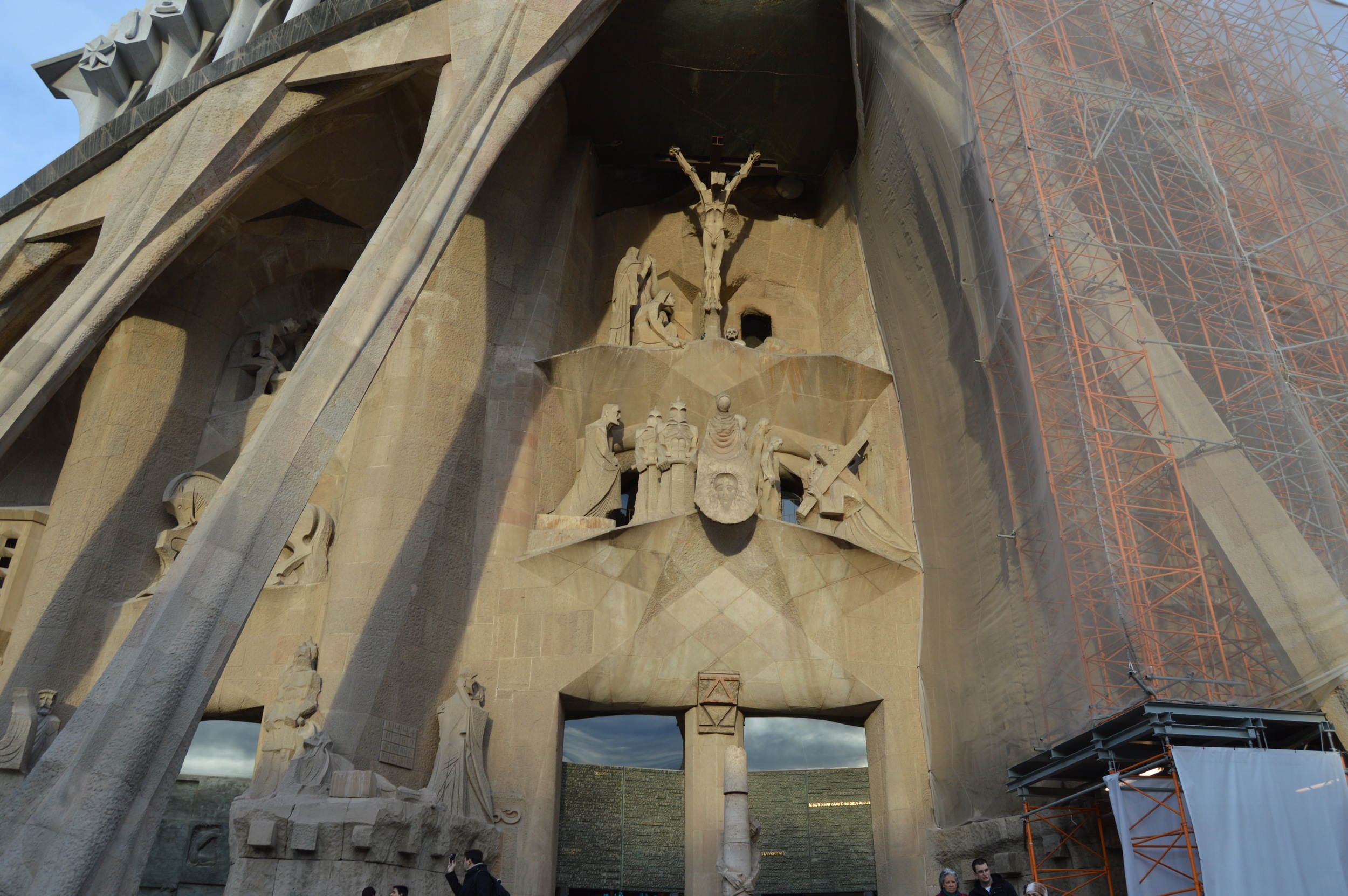 This is a shot of the "Death Facade," the newer facade that Gaudí never saw completed. This particular photo doesn't include the towers because I wanted to show the main doors on this side, which are engraved with different biblical words, characters and phrases.
