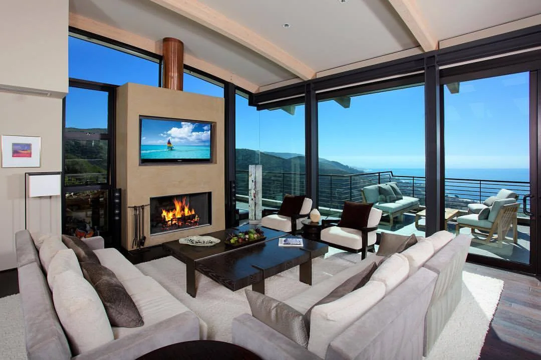 Throwback Thursday 🌴 Sold in Laguna Beach...one of our favorites! #tbt Contact us today, no pressure, just expert real estate advice. 949.697.1219 www.dkcowles.com #dkfindshomes #homesbydkcowles
