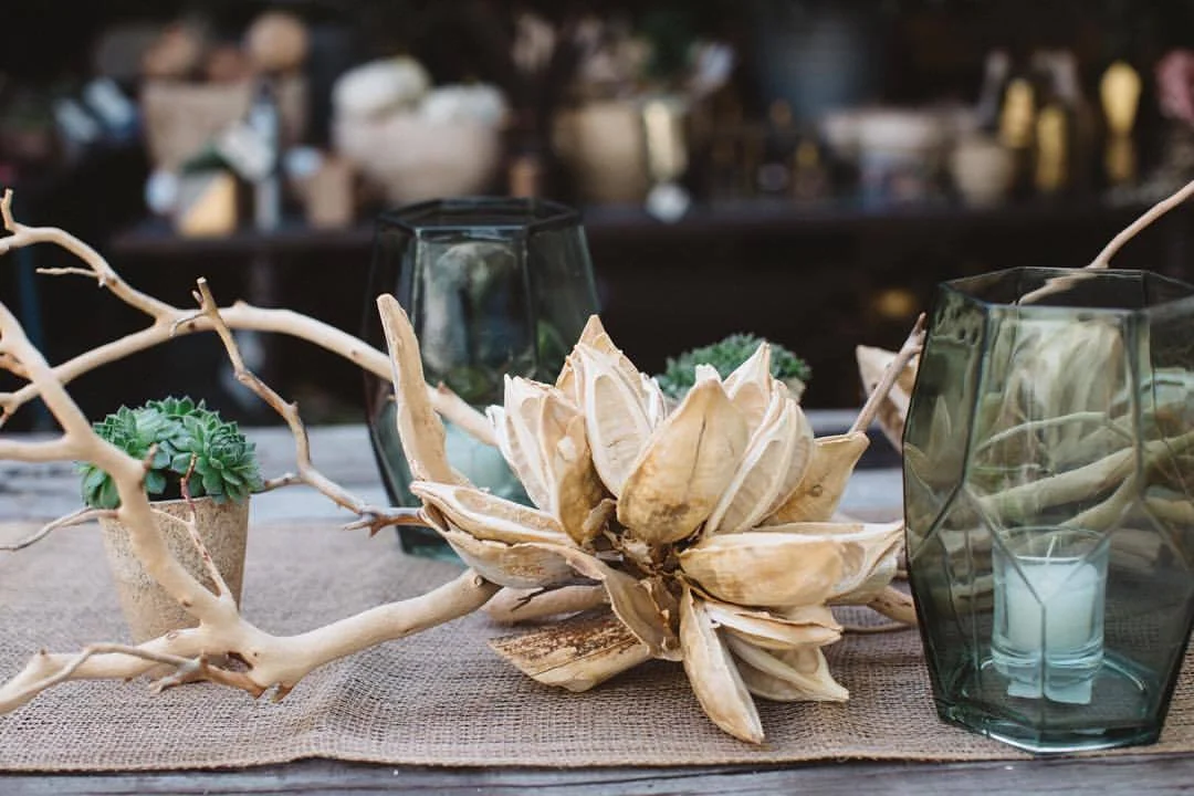 I just love this time of the year when we get to start decorating for Fall holidays and enjoy all the harvest festivals! One of our favorite shops, Molly Wood Garden Designs, is having some fun workshops in October and November that you definitely shouldn't miss! I personally tell all my clients that they HAVE to pop into @mollywoodgarden when they are checking out the area! Reservations required- please call the shop to ensure your spot. Molly has made our tabletops absolutely gorgeous - she'll help you with yours! @mollywoodgarden
