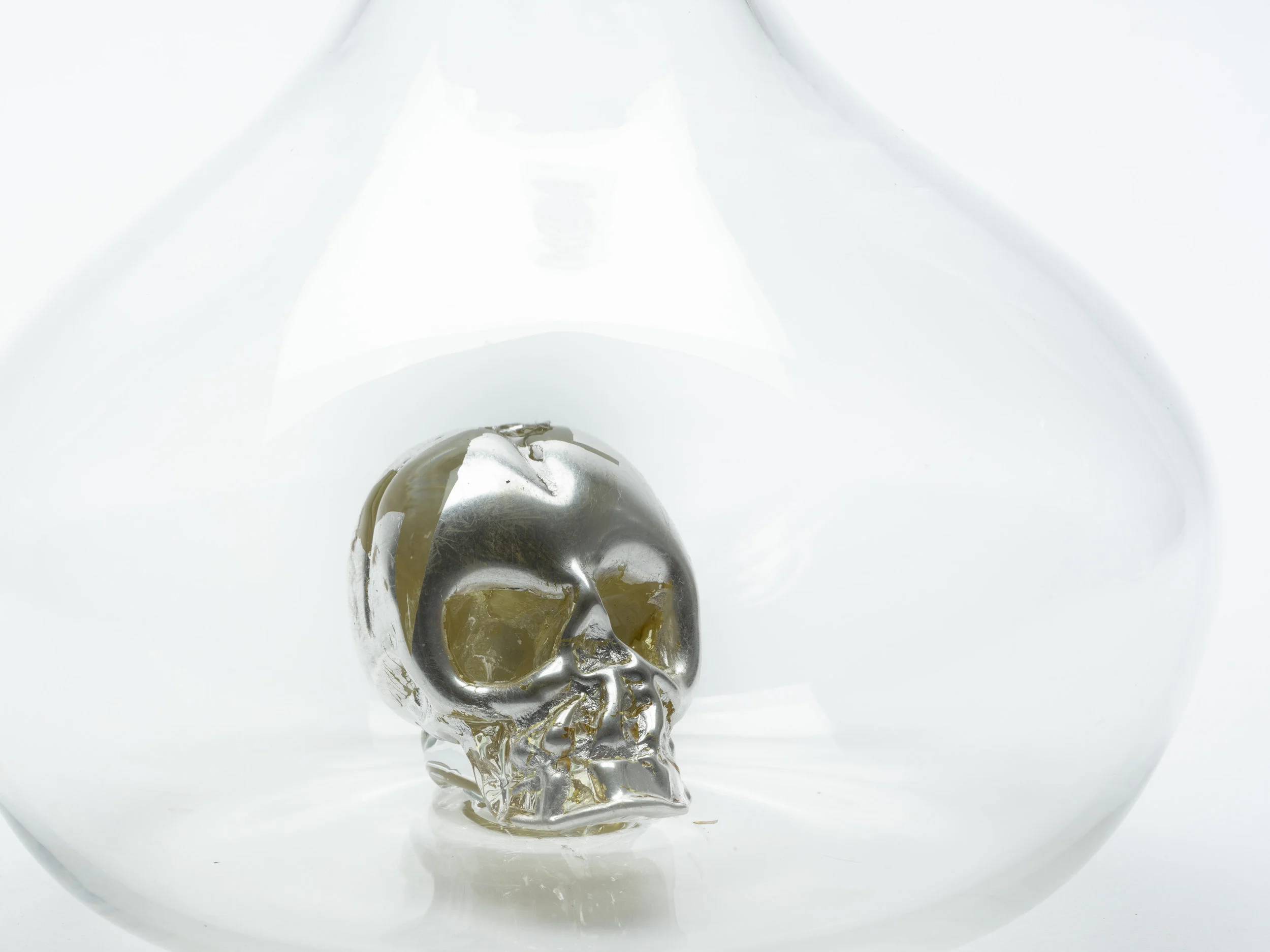 skull=decanter-detail-silver-2018.jpg