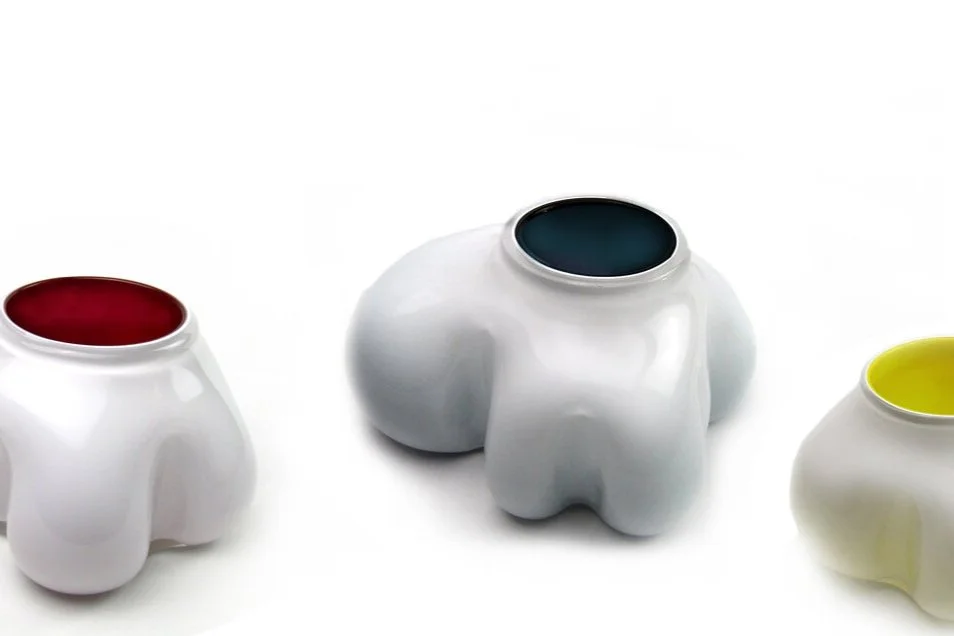 swell-vase-set-red-blue-yellow-web-esquestudio_edited-1+copy.jpg