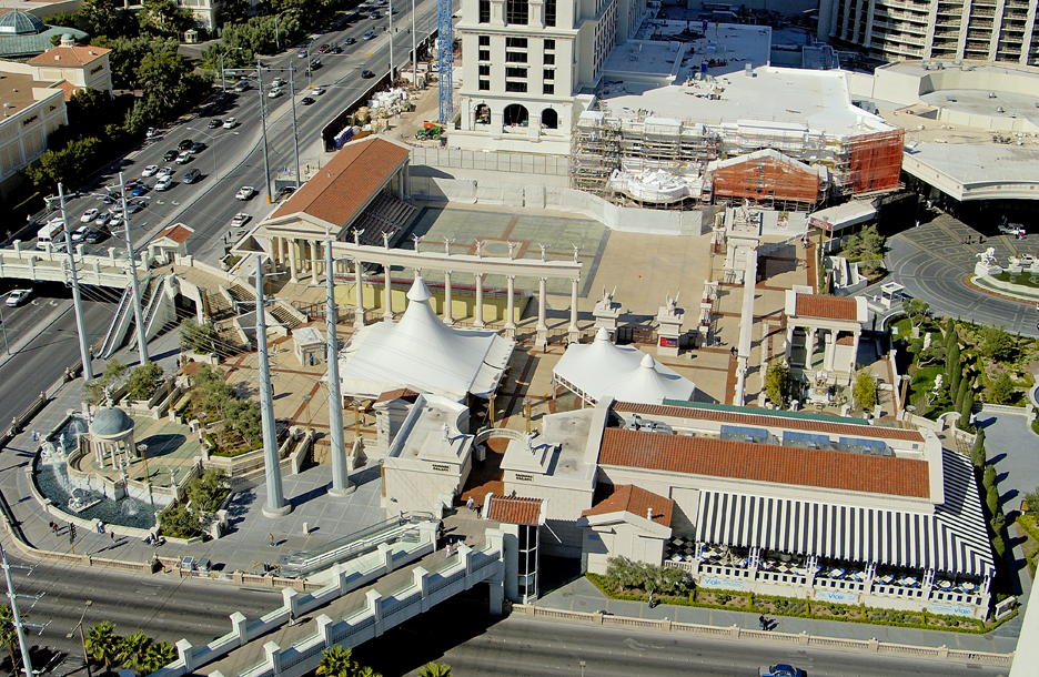 The shopping center INSIDE Caesar's Palace hotel/casino in Las Vegas :  r/pics