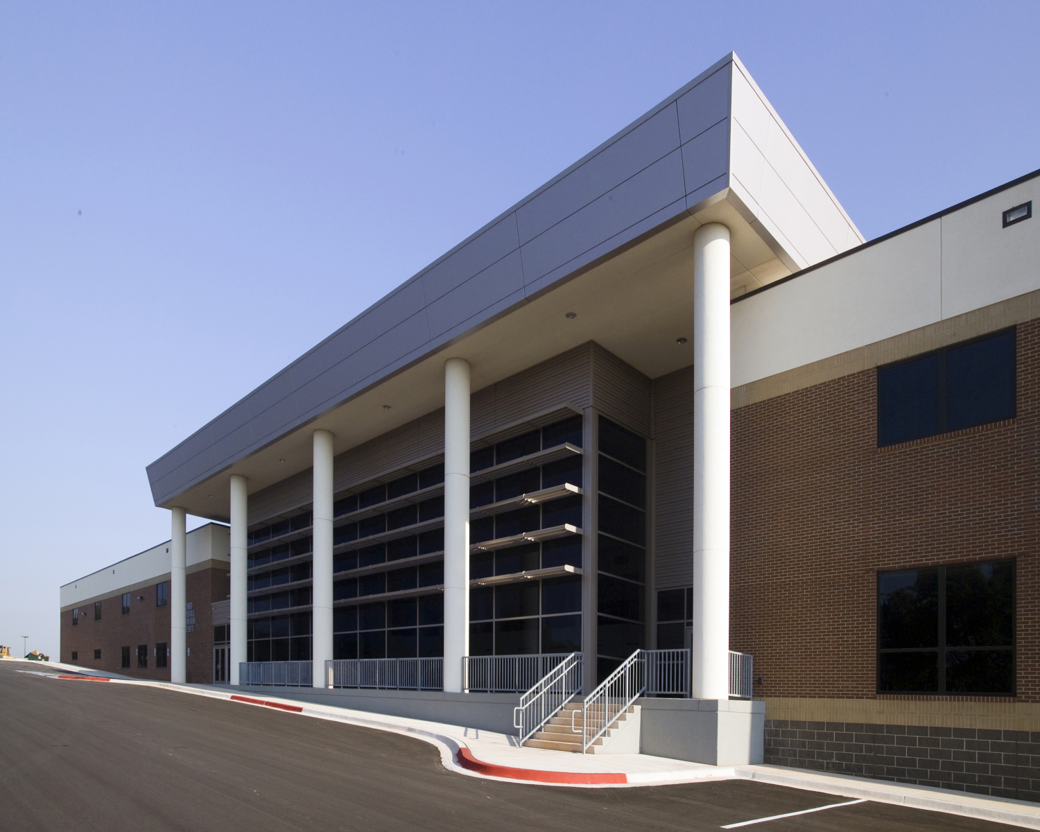 Edmond Memorial High School Freshman Academy — gsbinc