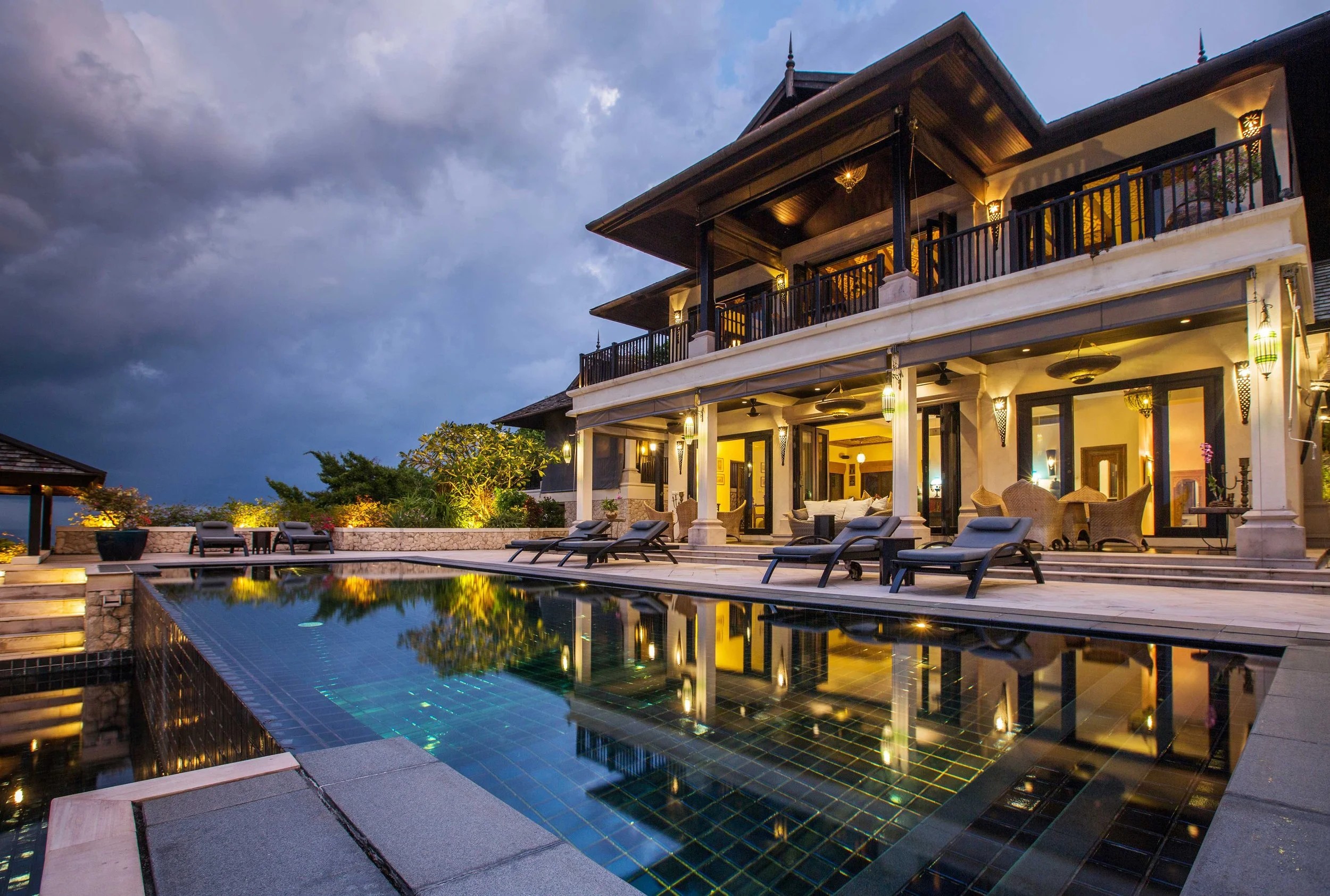 Landscape Lighting: Everything You Need to Know