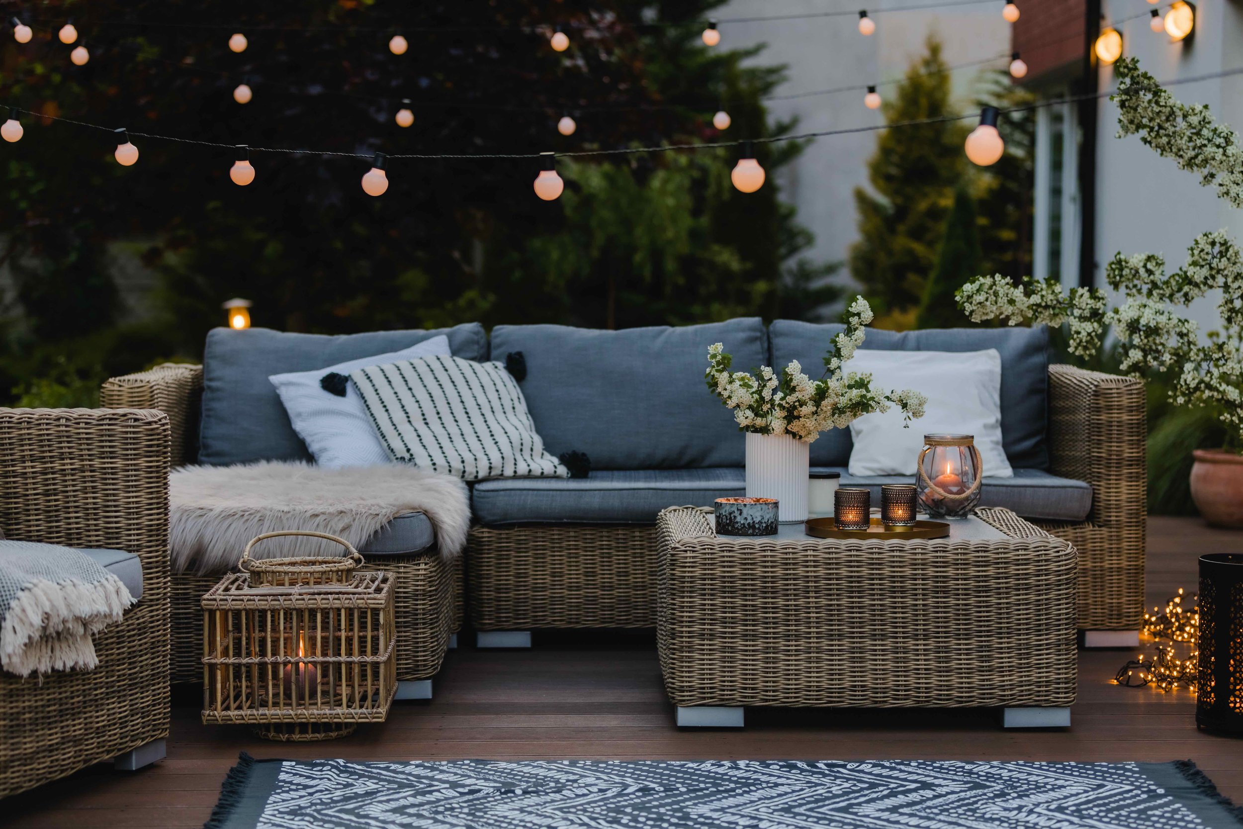 6 Rugs to Style Your Small Outdoor Space