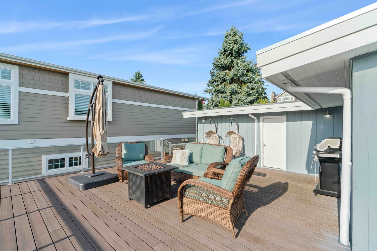 Enjoy A Fire Pit on Your Trex Deck: Safety Considerations | Patios ...