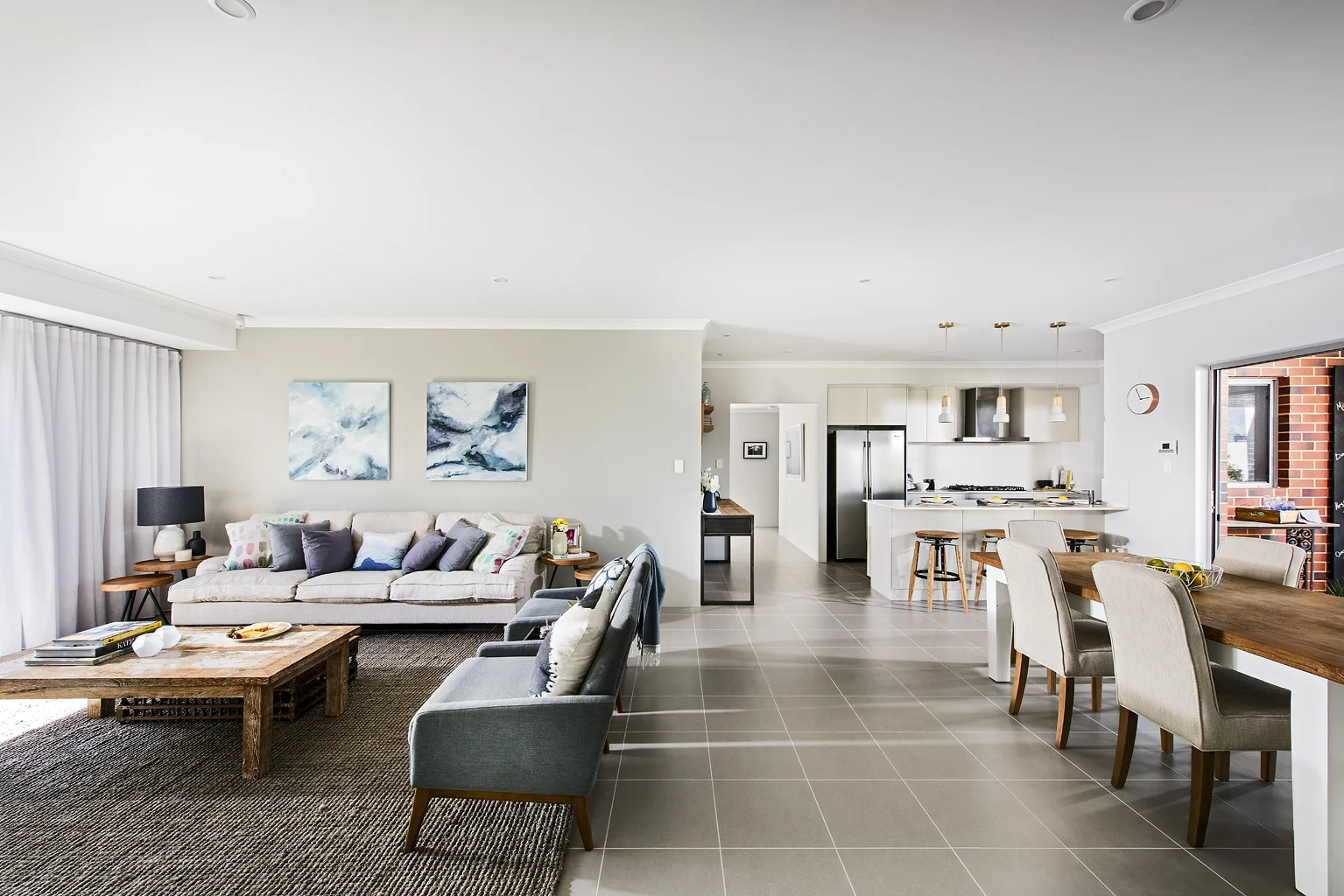 DAH005.jpg