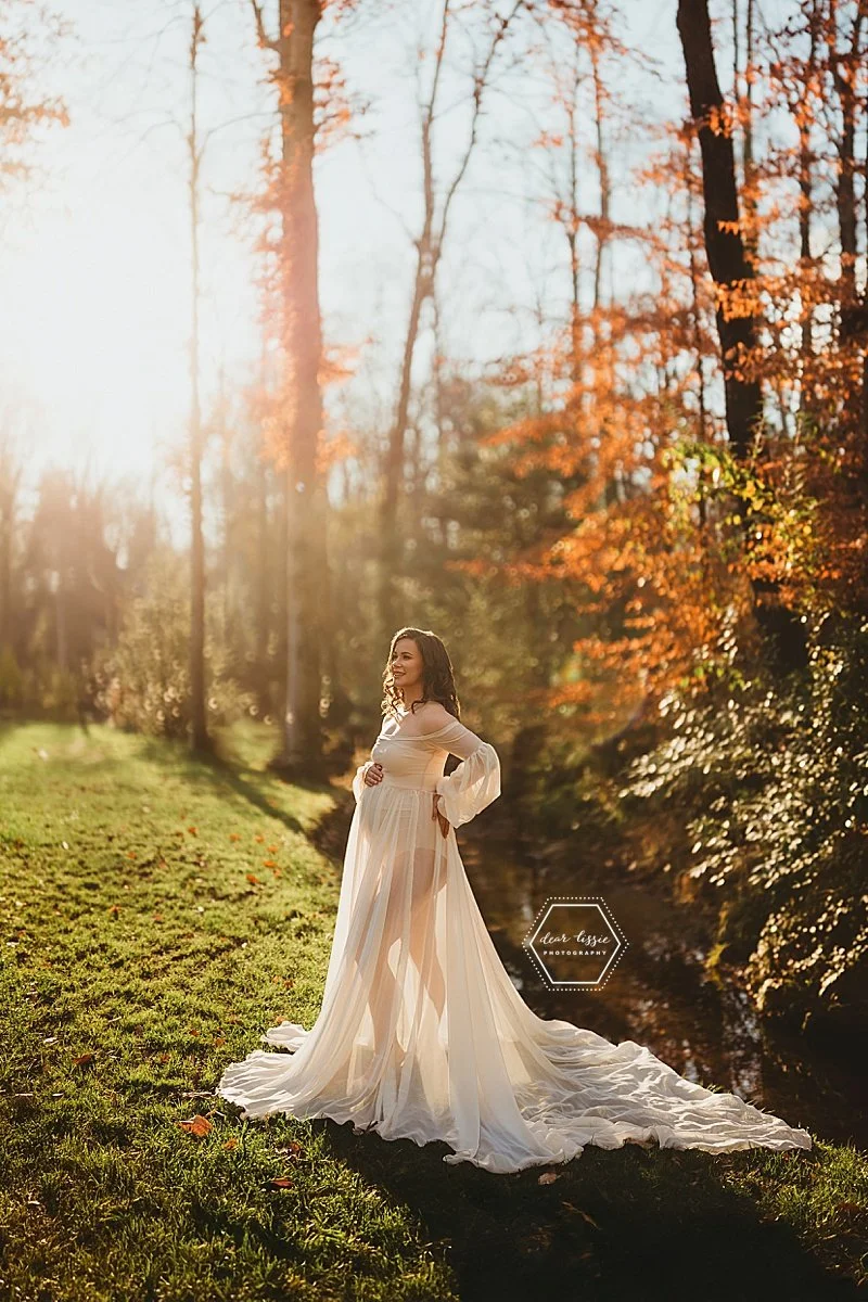 Everything about this couple oozed kindness and warmth. I can only imagine how perfect and precious this baby is going to be! My 2026 newborns are shaping up to be EPIC!

#studiomaternity #babybump #babyonthway #greenvillematernityphotographer #green