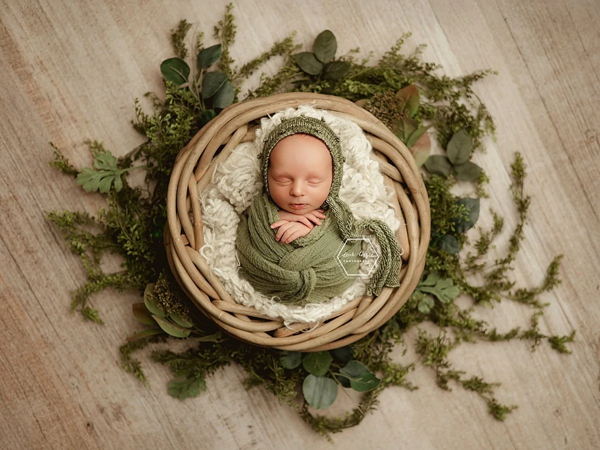 Being that my favorite color is also green, my heart sure was happy when I got to use that beautiful palette in this precious session! Meet Jude!

#babyphotography #dearlissie #givemeyourbabies #greenvillenewbornphotographer #idoitforthesnuggles #kid