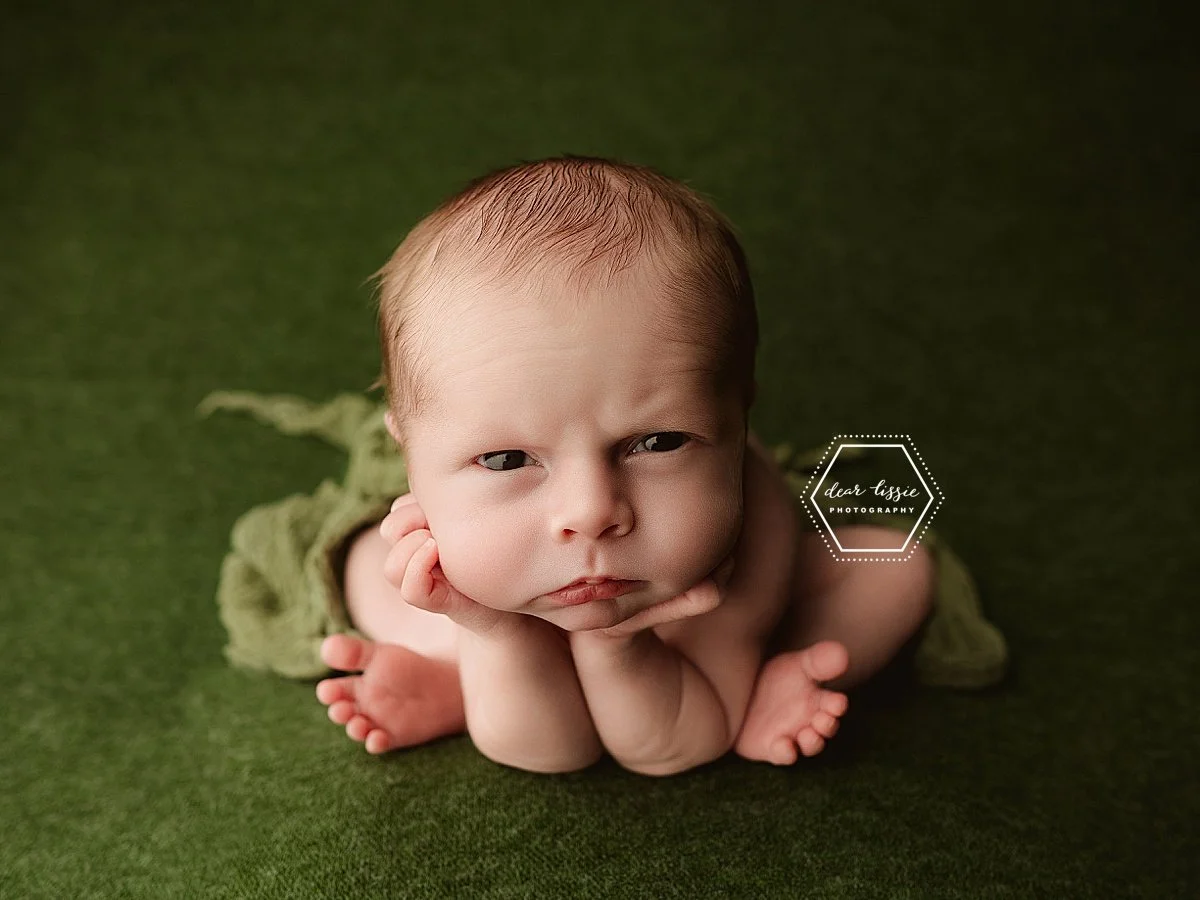 My goodness, one of my favorite things ever is an open-eyed froggie-posed newborn! And this little guy delivered &mdash; what a sweetie! Meet Wells.

#babyphotography #dearlissie #givemeyourbabies #greenvillenewbornphotographer #idoitforthesnuggles #