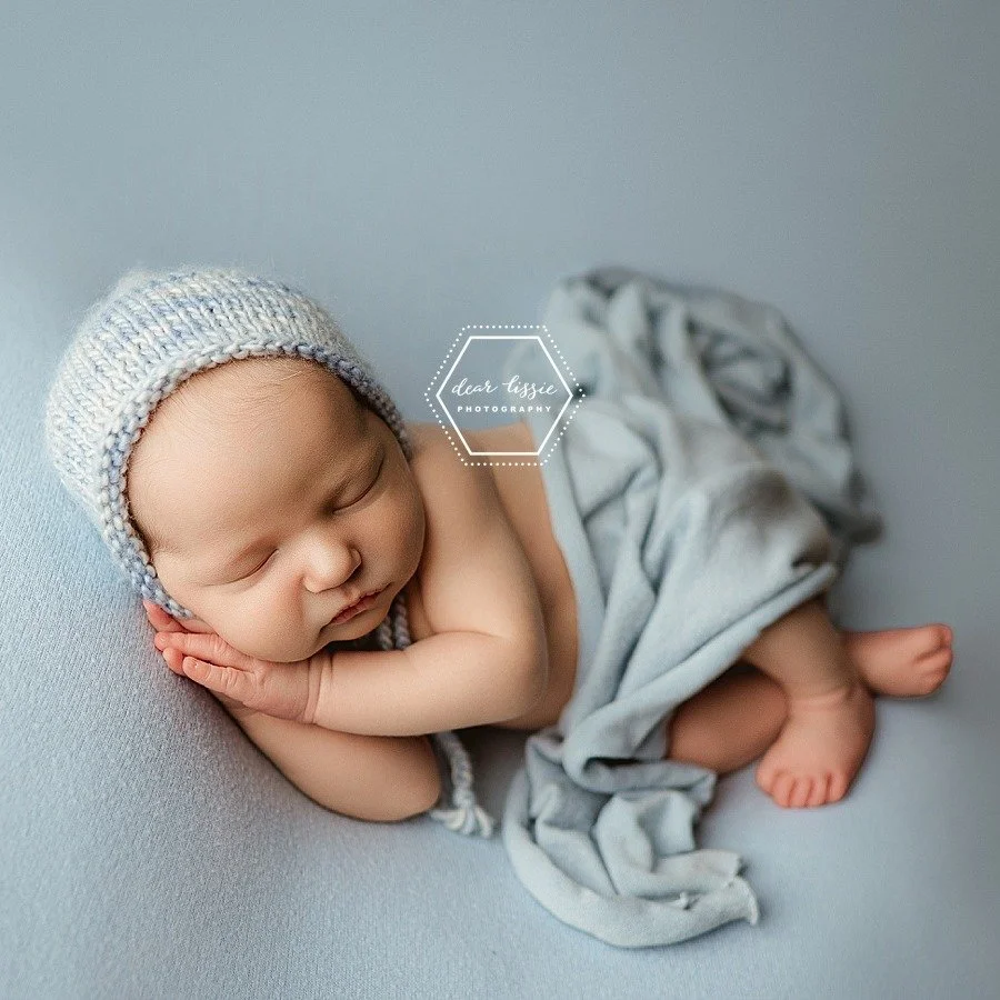 During my sessions, I love getting to know the couples ALMOST as much as snuggling the babies. No but really, meeting interesting new folks is one of my most favorite things about my job!

#babyphotography #dearlissie #givemeyourbabies #greenvillenew