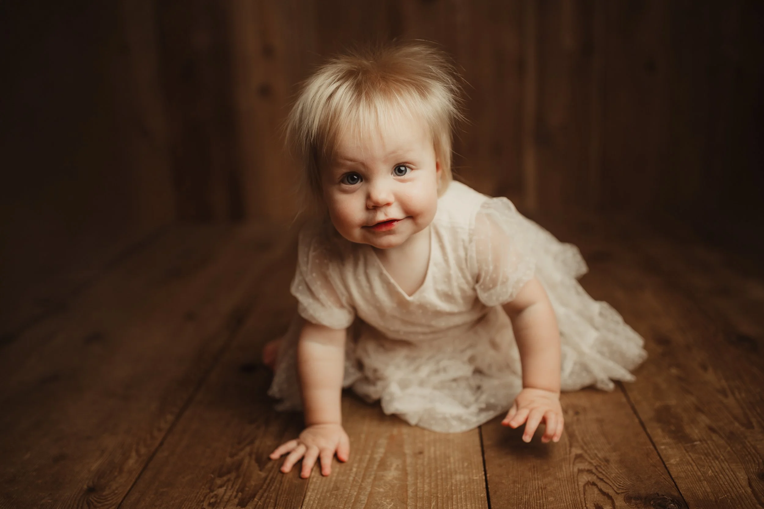 IslaBrown1yr-A61A8025.jpg