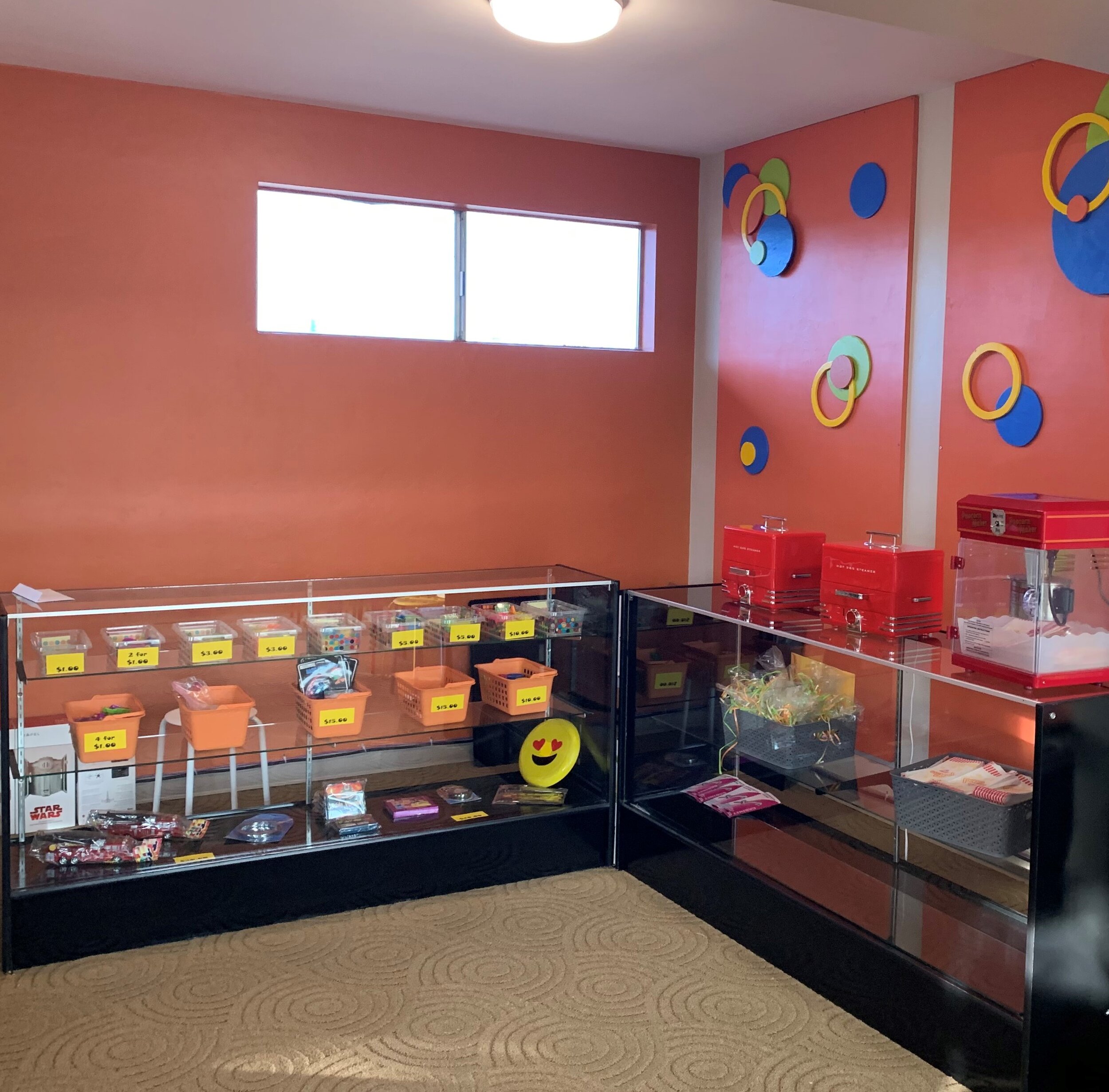 Kid’s Store & Cafe