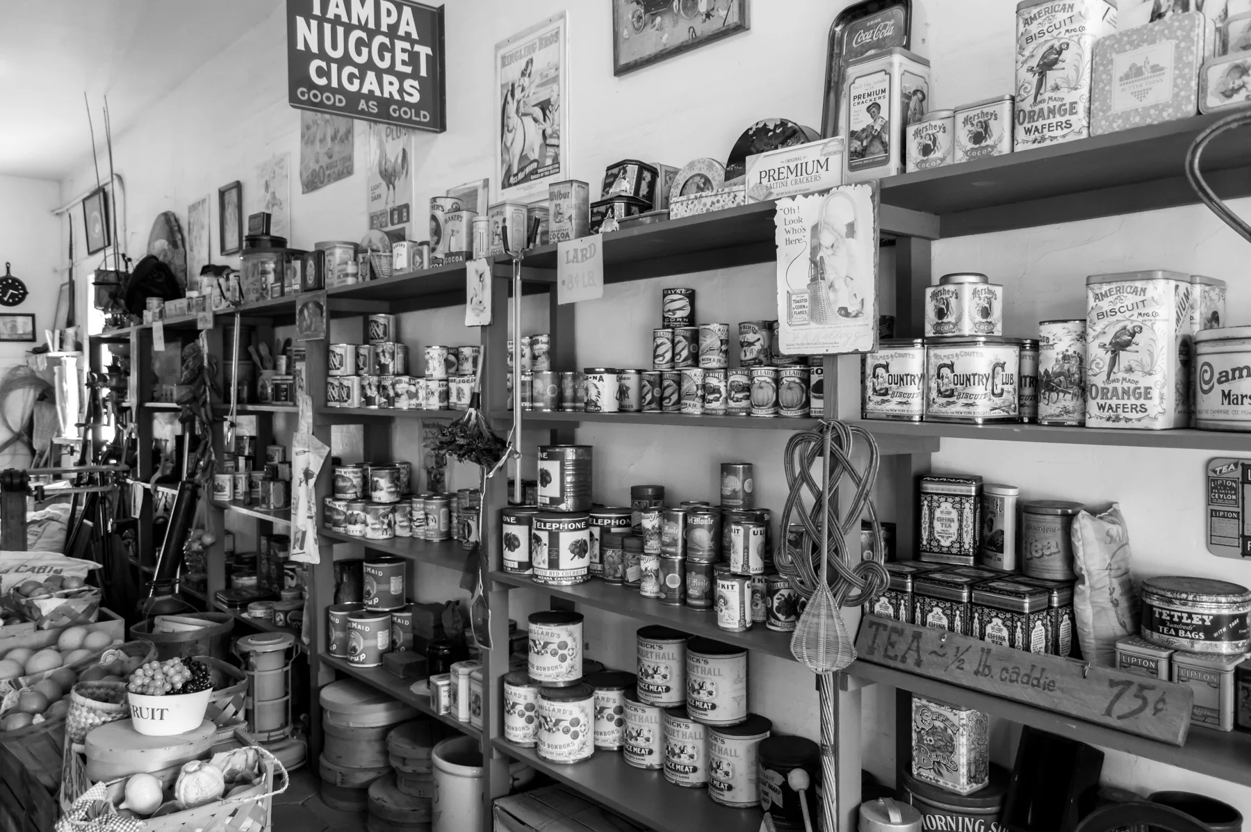 Heritage Park B&W-8.jpg