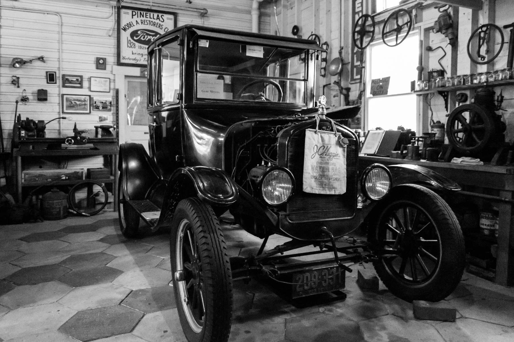 Heritage Park B&W-16.jpg