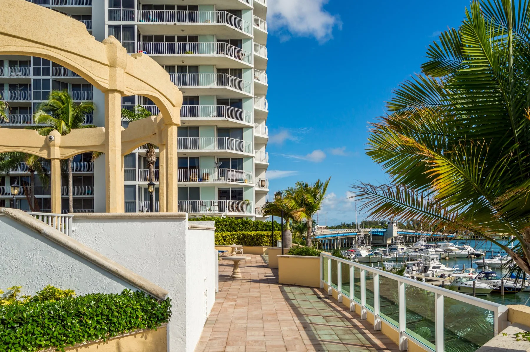 7601 E Treasure Dr #1203 (Hi Res)-40.JPG