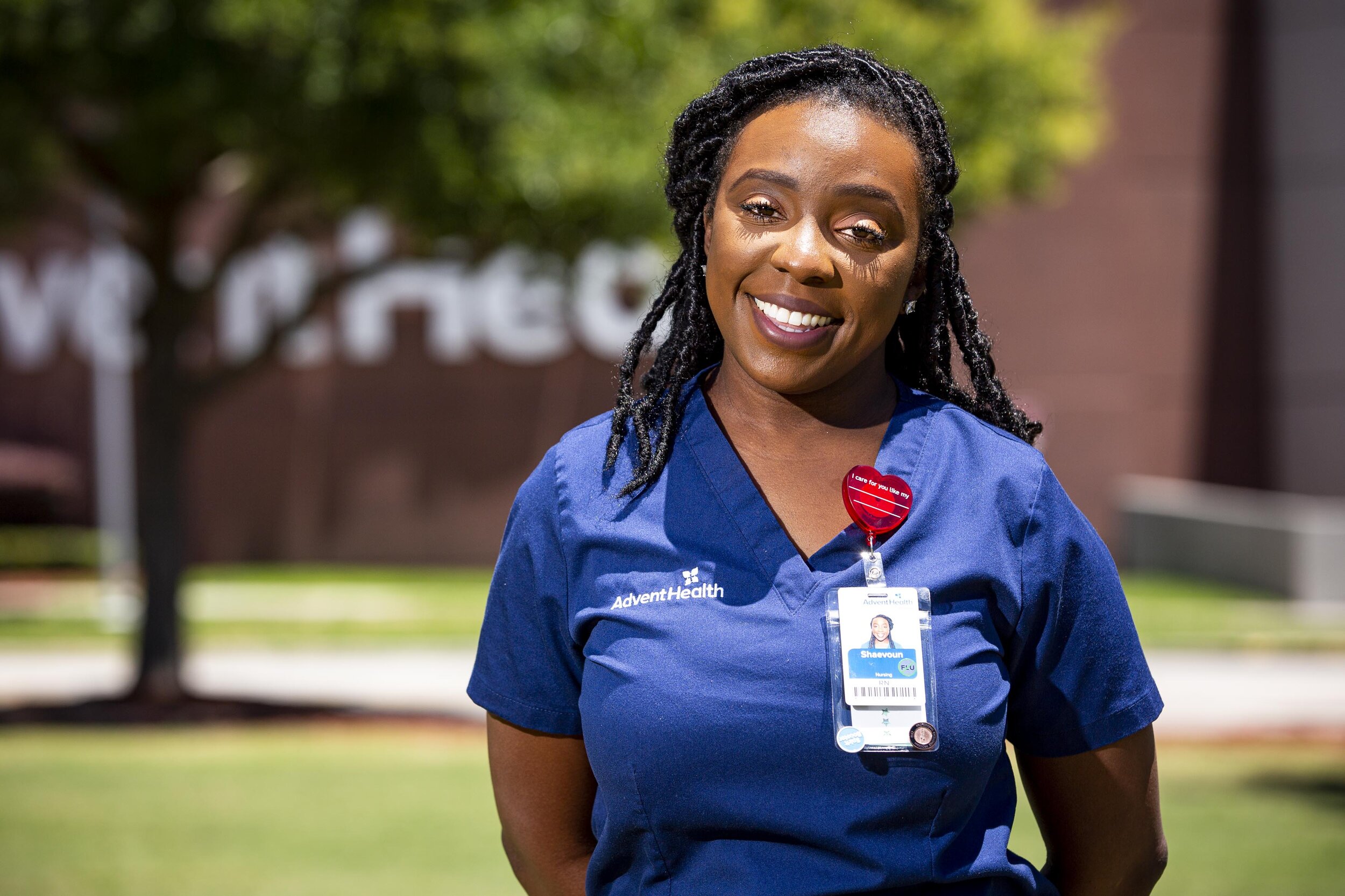 Shaevoun Ogarro, a nurse at AdventHealth, said, "You go into nursing and your goal is to save lives and to make a difference. To see that you're taking care of a patient that has this virus and actually beat the virus and you get to wheel them downs