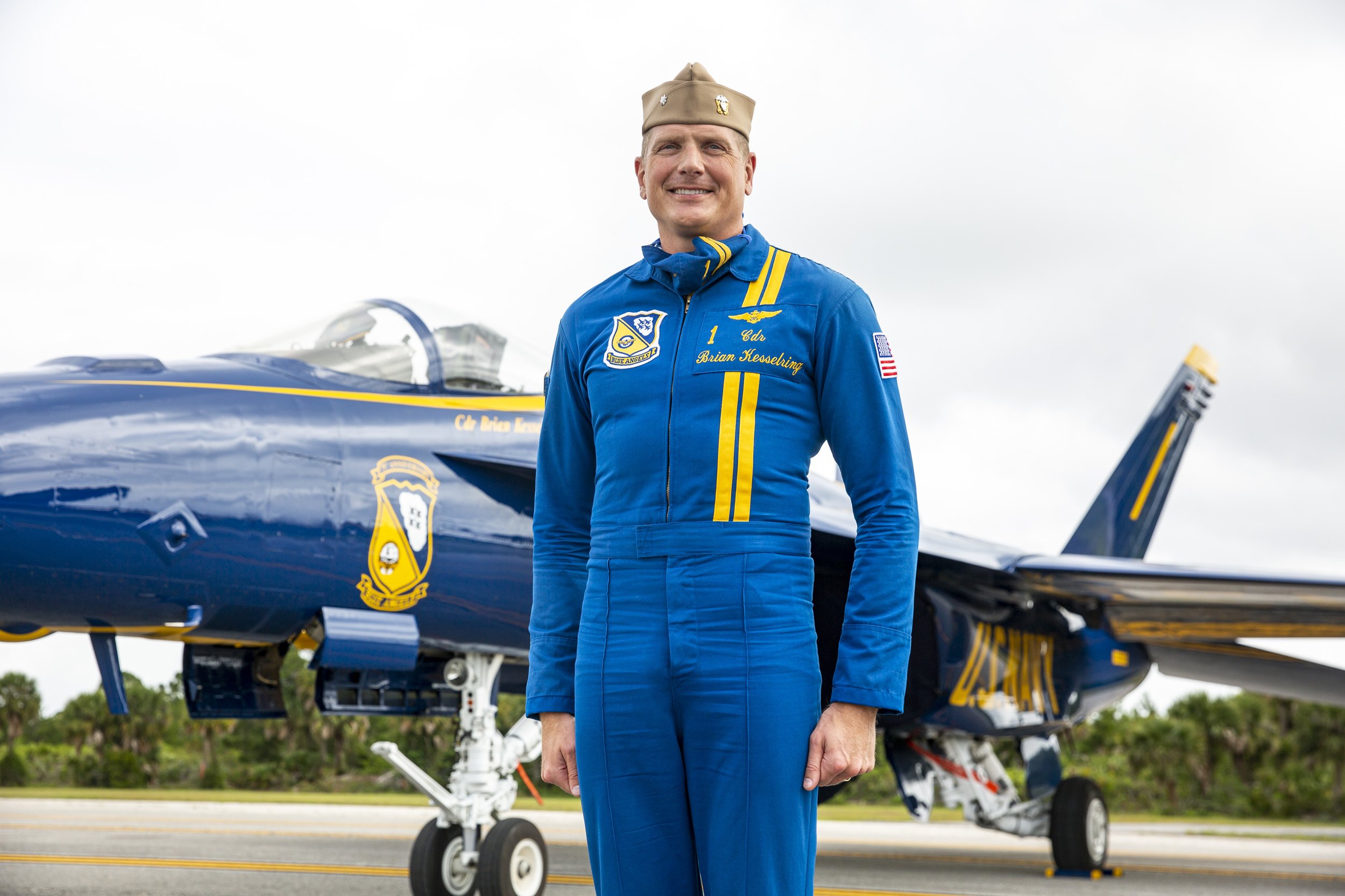  Cmdr. Brian Kesselring, flight leader and commanding officer of the U.S. Navy Blue Angels demonstration squadron, arrives at the Orlando Melbourne International Airport before The Great Florida Air Show. 