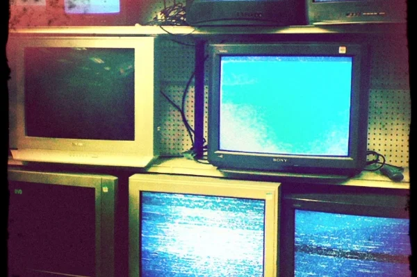 SHORT STORYScribblersby Lise Quintana