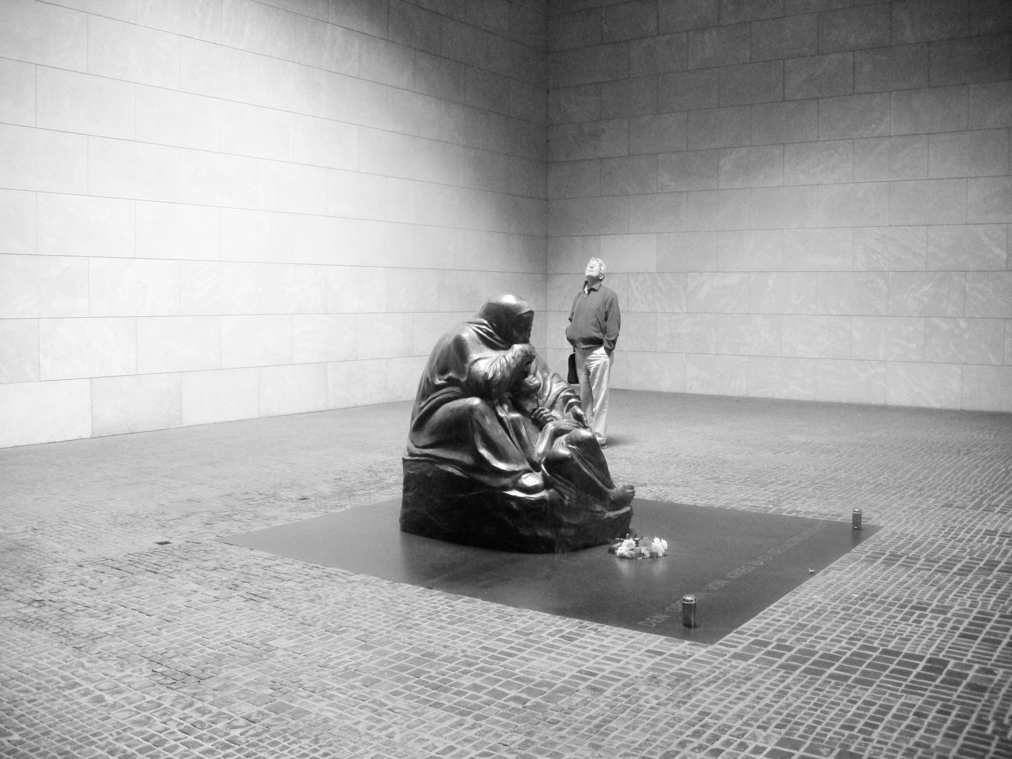 Memorial to the Victims of War and Tyranny, Berlin 