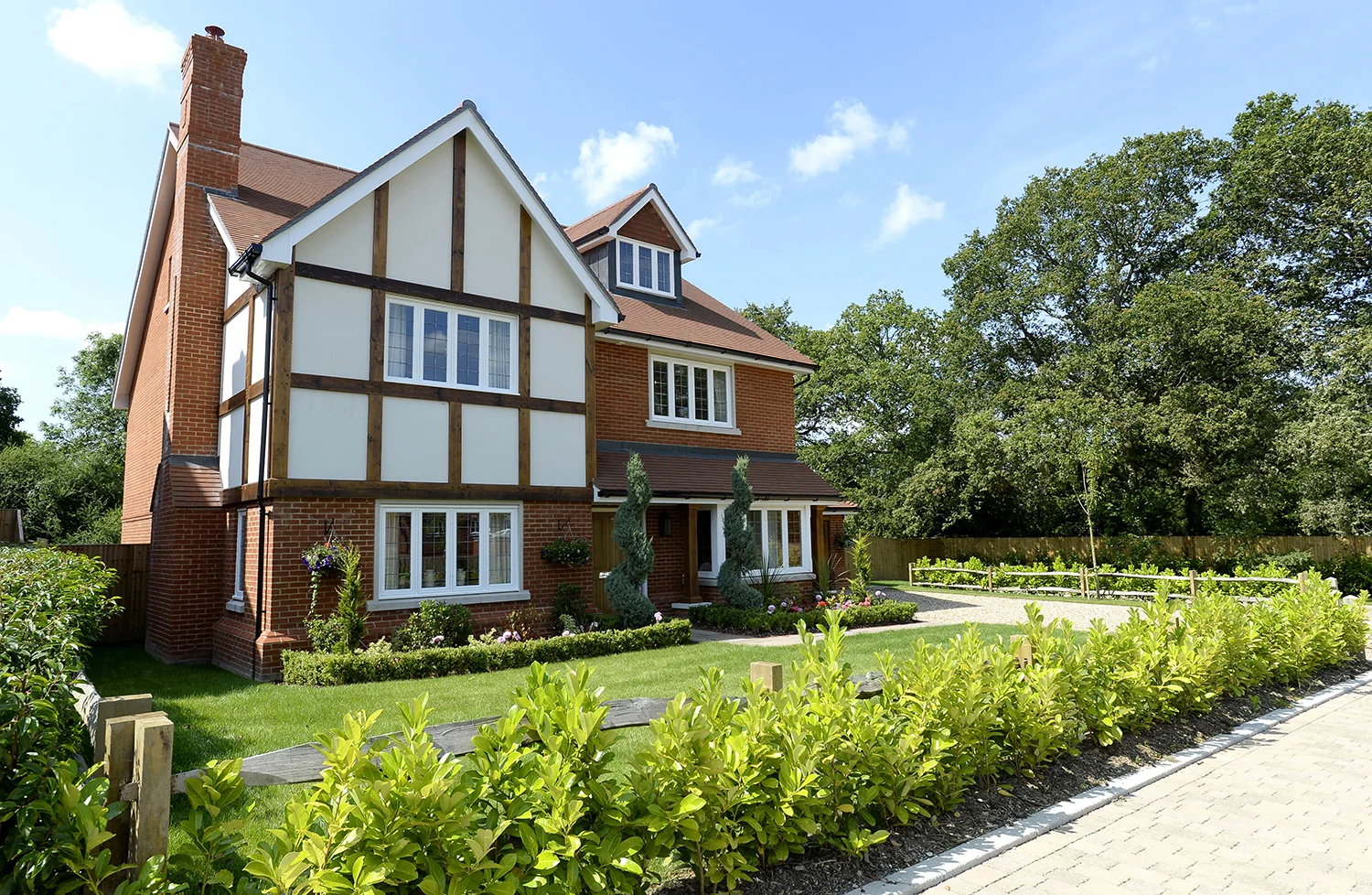 Swallowhurst_02.jpg