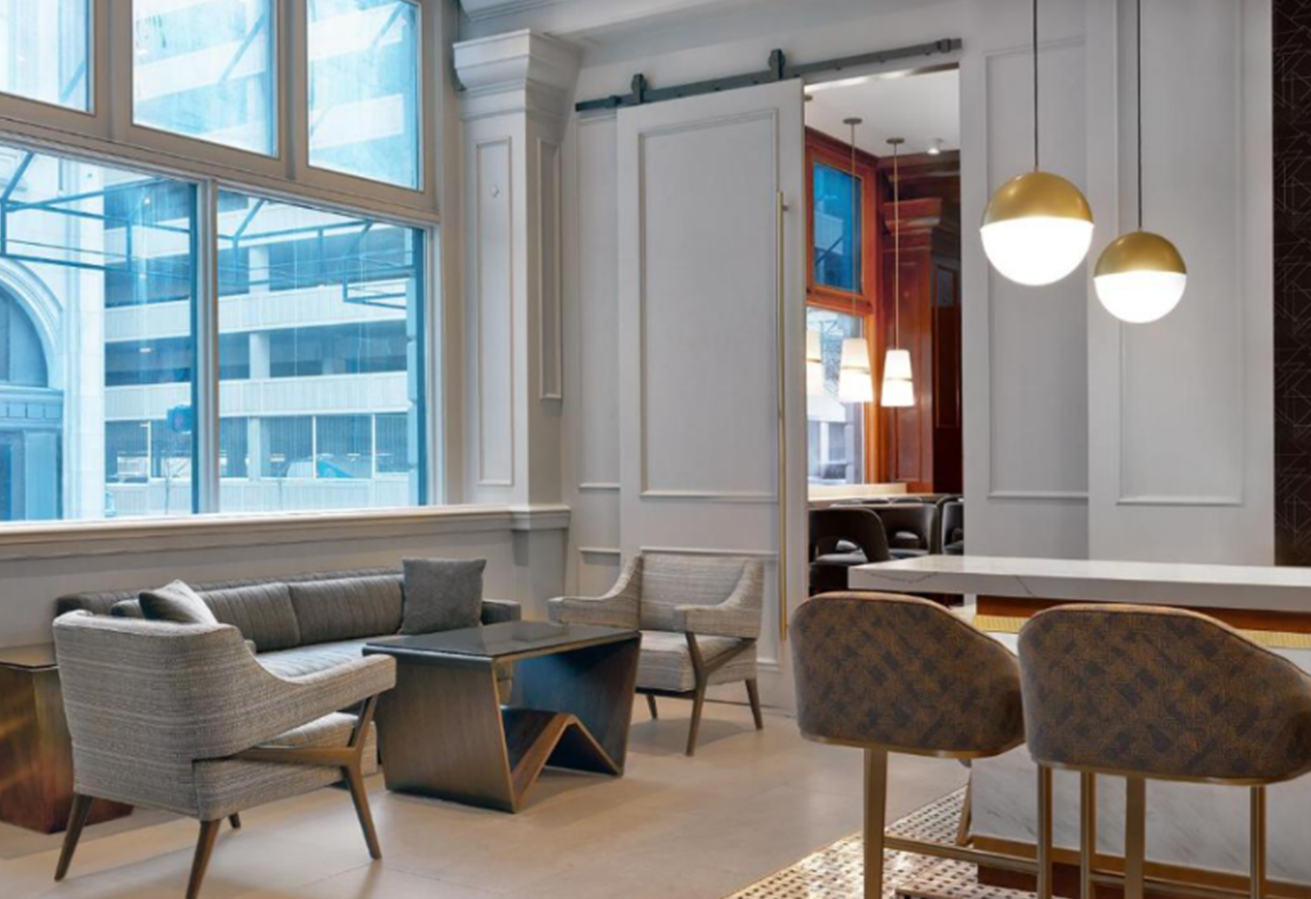 LM STL lobby bar left side.png