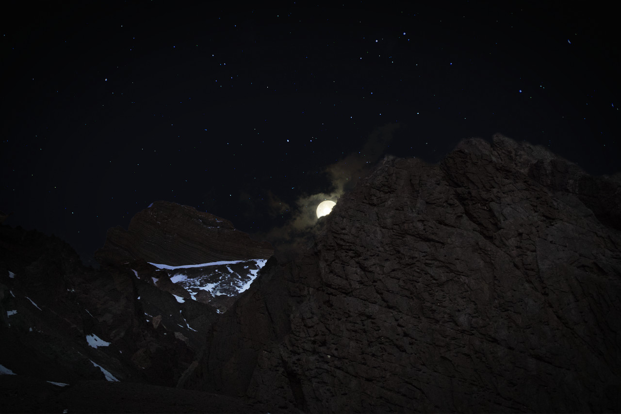 Stunning photo of the brutally stark Andean landscape at night taken by Paul Harries, the AGS photographer.
