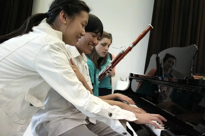 Houston piano teacher teaches lessons at beginner advanced levels from her Heights Memorial location home studio
