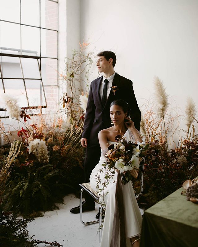 Back home after a few weeks of traveling, catching up, and reminiscing over how beautiful Vine and Flourish was.  I would live in this corner. 
Stylist and Art Direction: @benjaminholtrop 
Florals: @thatchfloral
HMU: @chelseymatley 
Bridal Attire: @n