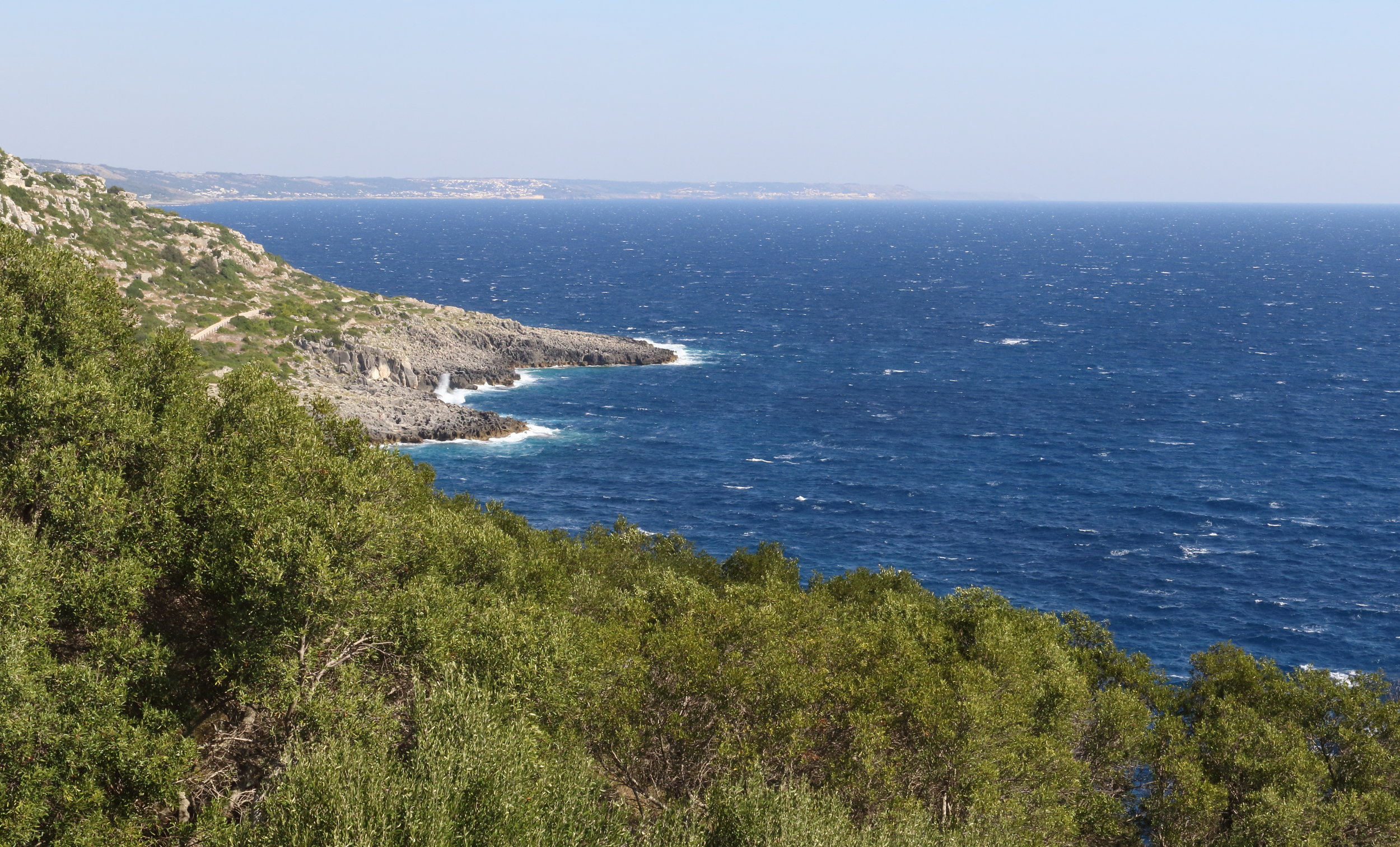 Tramontana sulla costa di Guardiola, fra S.Maria Leuca e Otranto