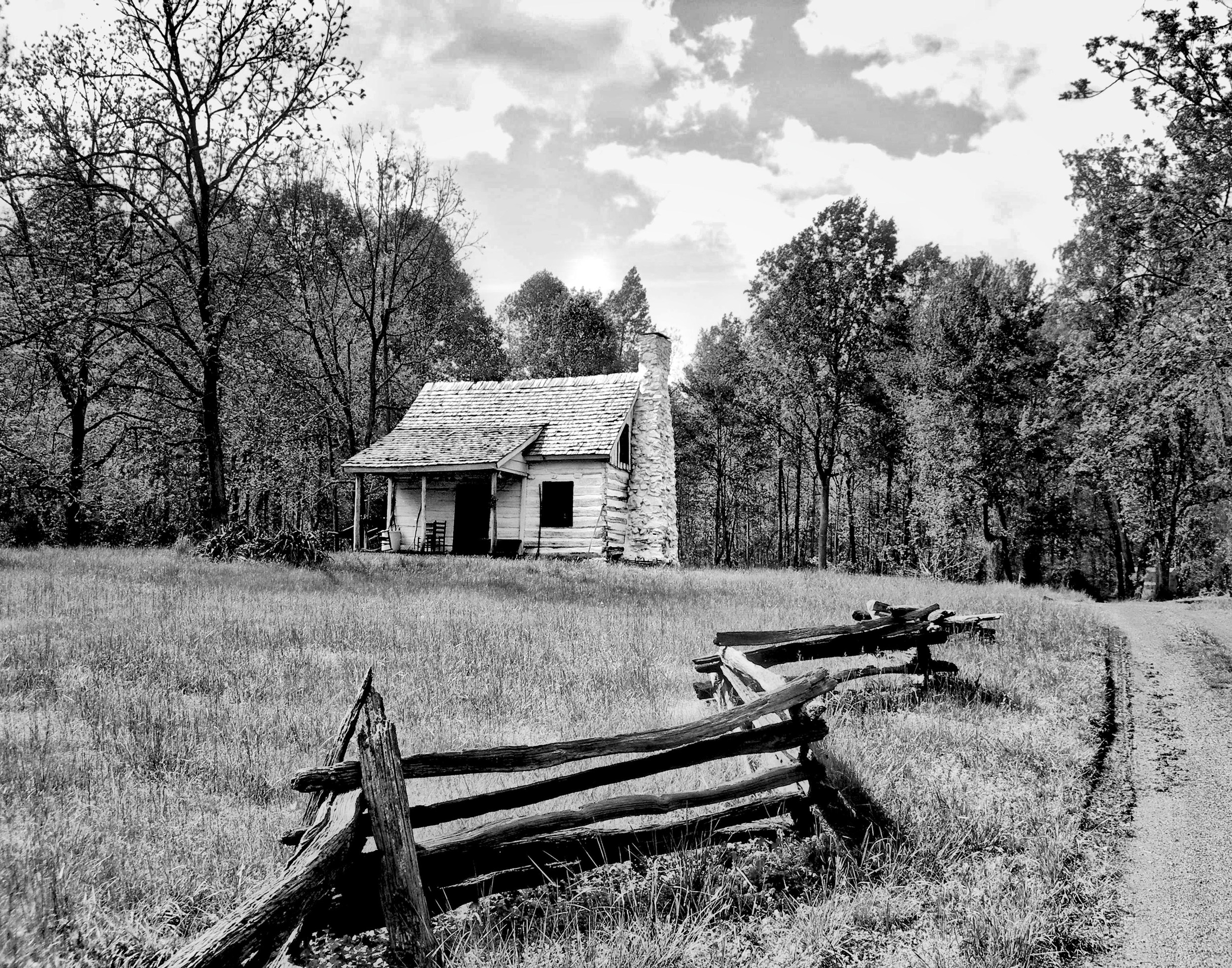 Rustic Log Cabin  B106