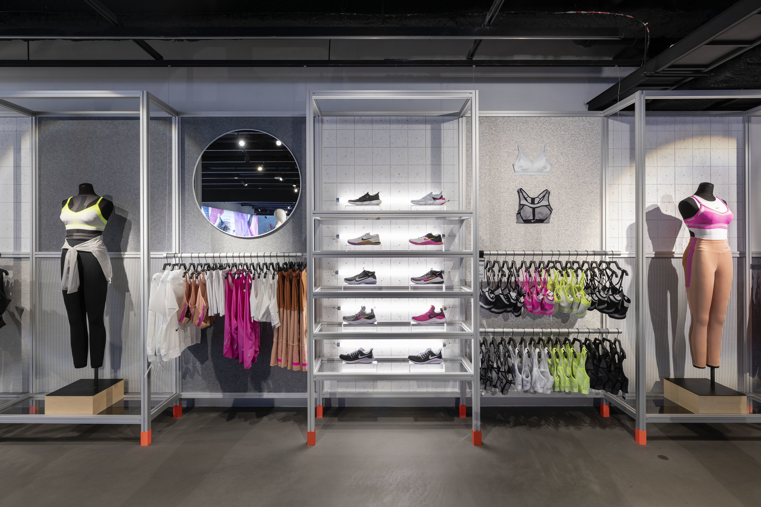 Nike - Fenom Lounge — MARIELLE SIMONE VARGAS