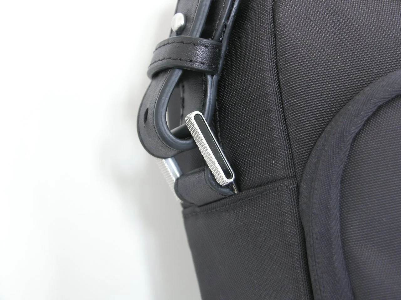 SH103485 detail.jpeg